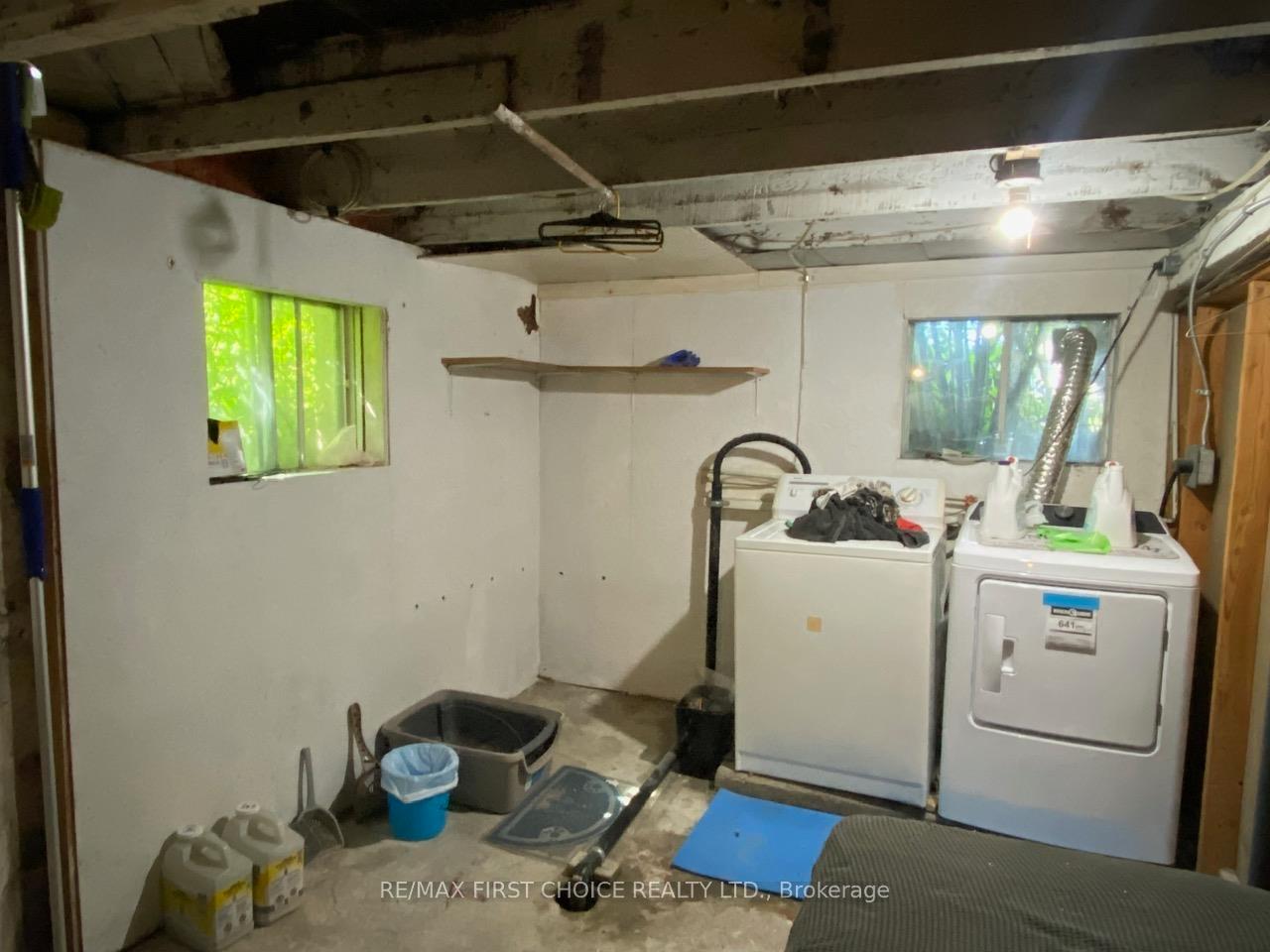 Photo 20 of 822 Pruden Street, Thunder Bay, McKeller Park — HOMEH