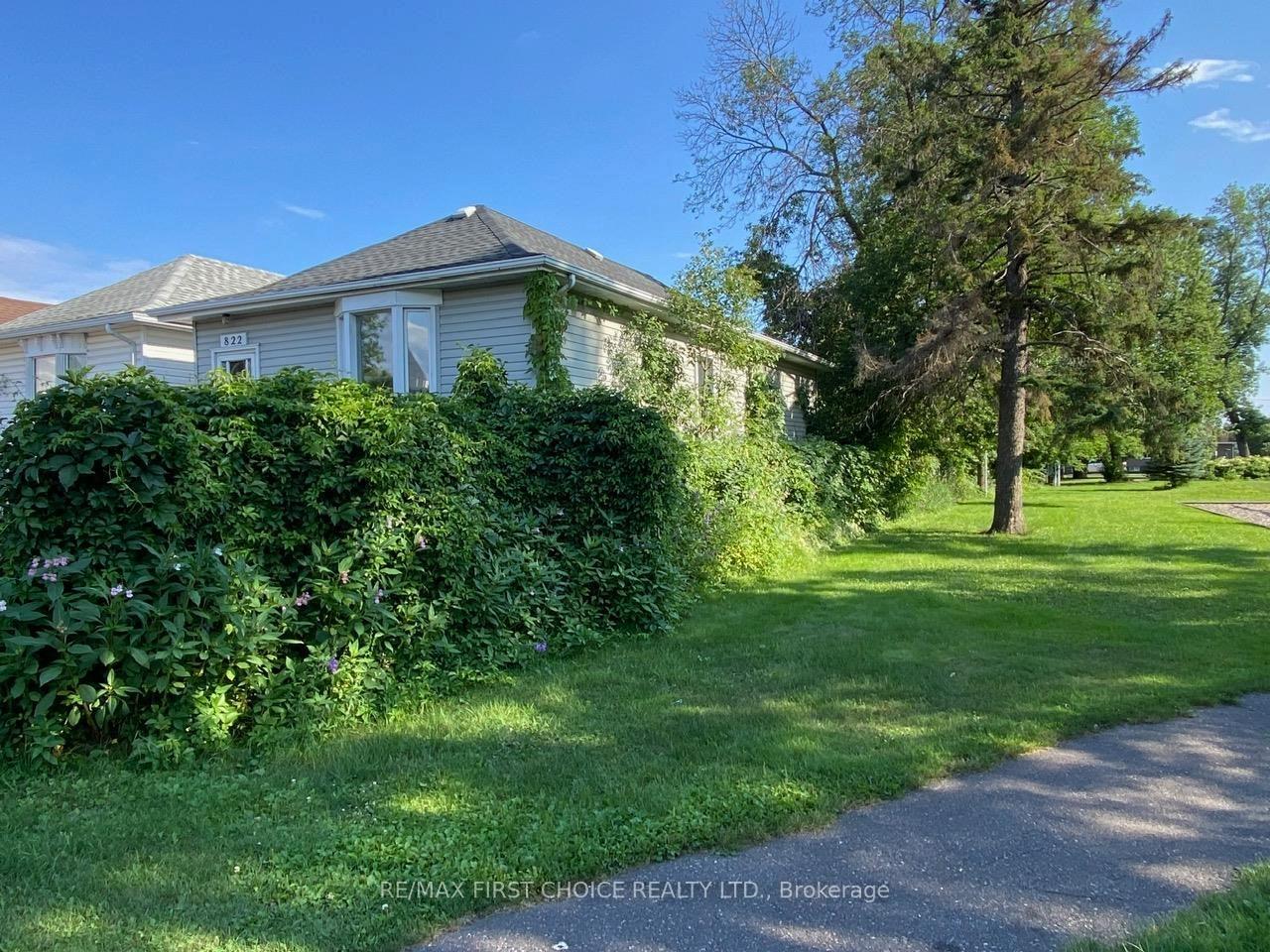 Photo 24 of 822 Pruden Street, Thunder Bay, McKeller Park — HOMEH