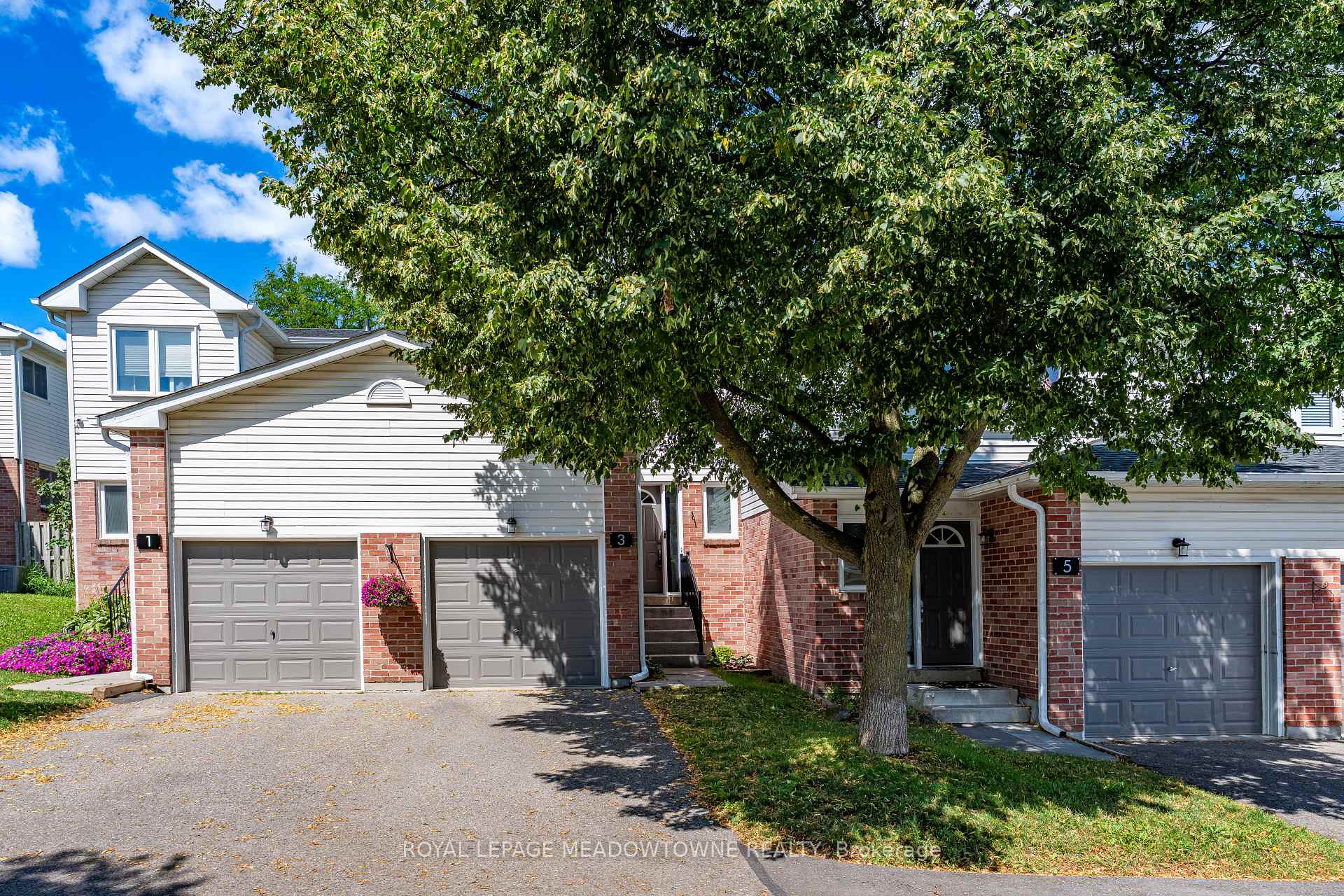 Photo 1 of 3 Brian Lane, Halton Hills, Georgetown — HOMEH