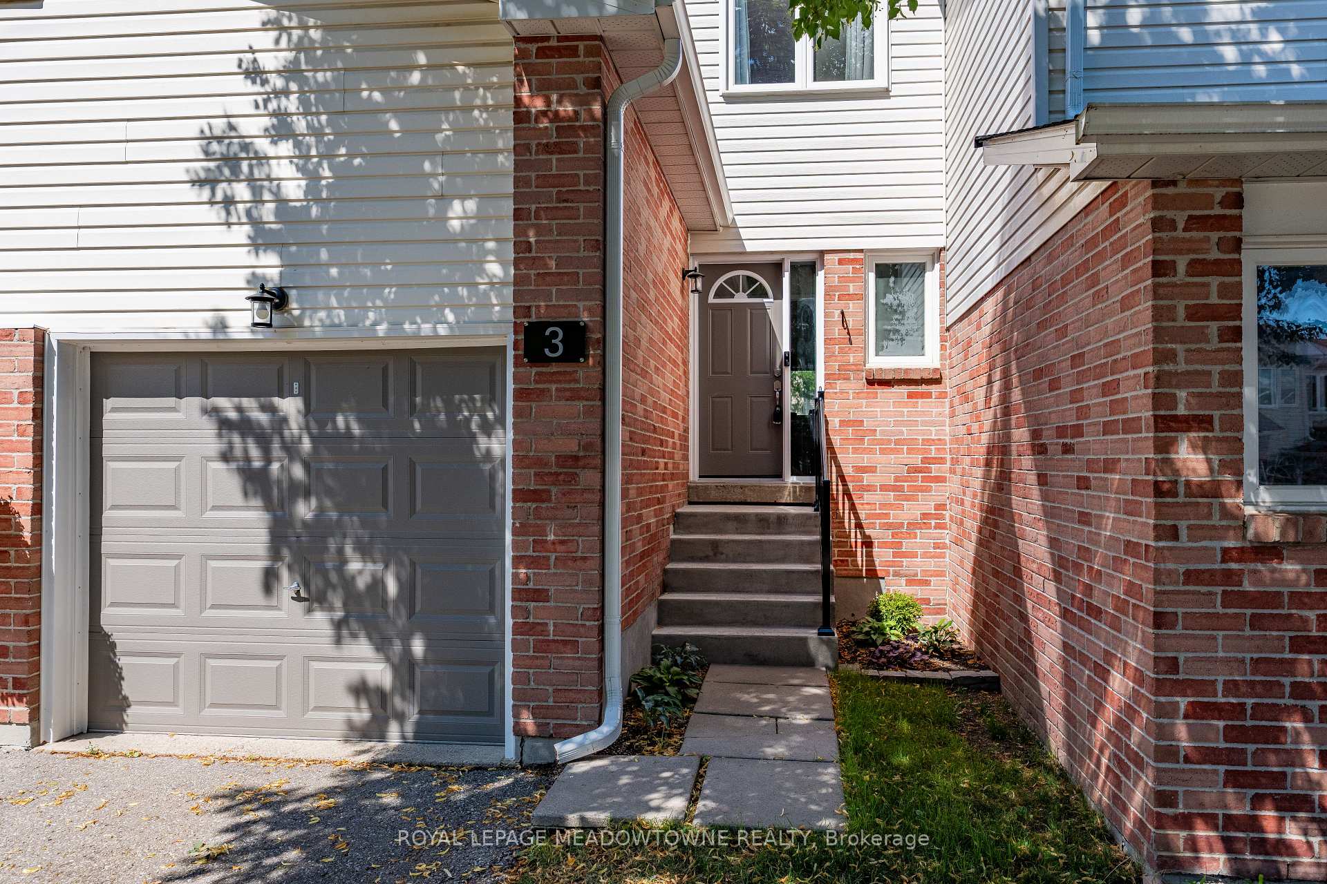 Photo 3 of 3 Brian Lane, Halton Hills, Georgetown — HOMEH