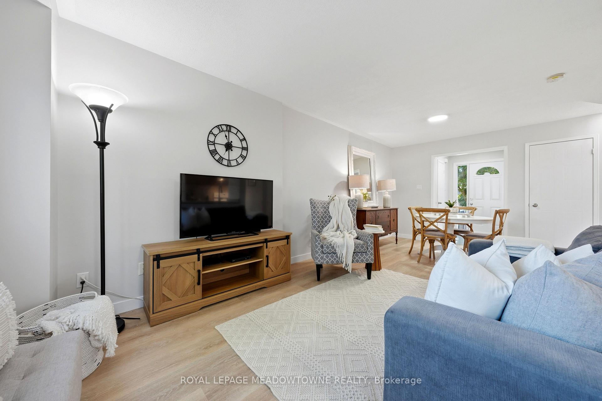 Photo 12 of 3 Brian Lane, Halton Hills, Georgetown — HOMEH