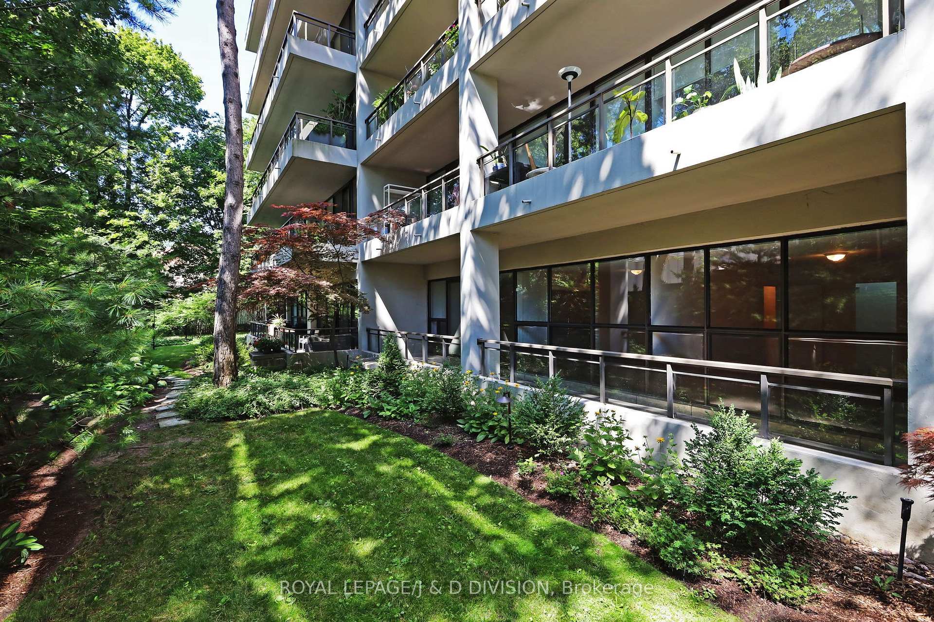 Photo 1 of Unit 106, 235 St Clair Avenue W, Toronto, Casa Loma — HOMEH