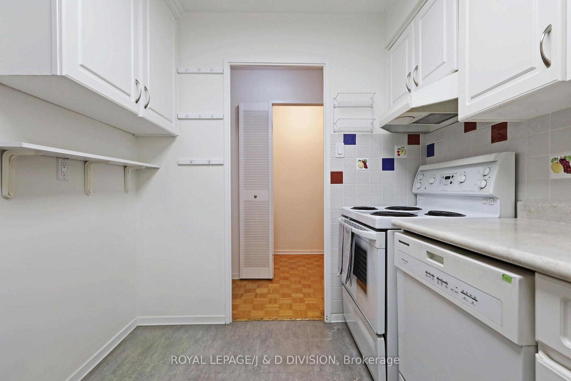 Photo 16 of Unit 106, 235 St Clair Avenue W, Toronto, Casa Loma — HOMEH