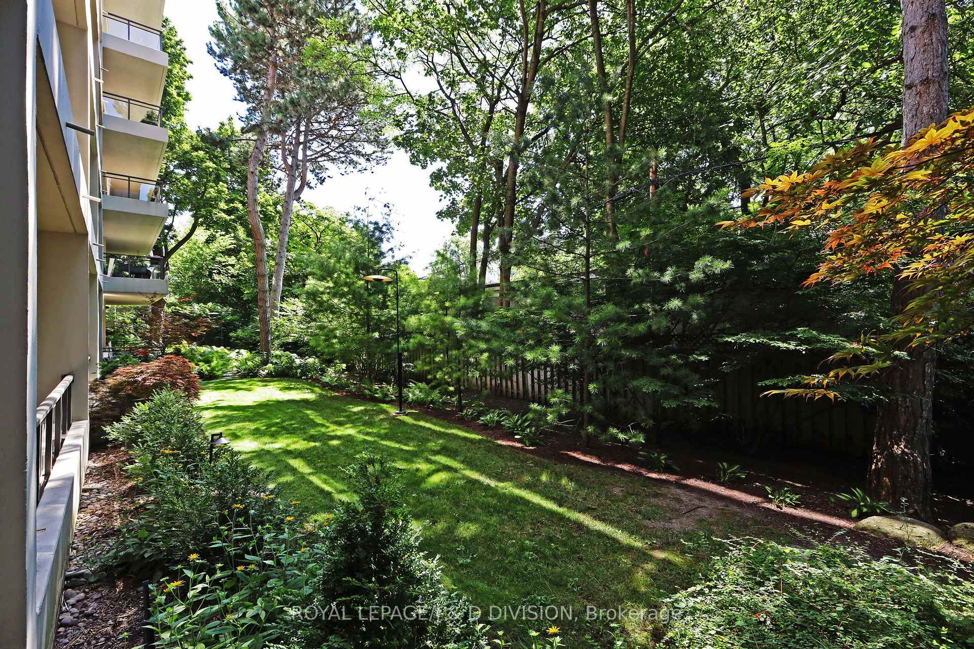 Photo 29 of Unit 106, 235 St Clair Avenue W, Toronto, Casa Loma — HOMEH