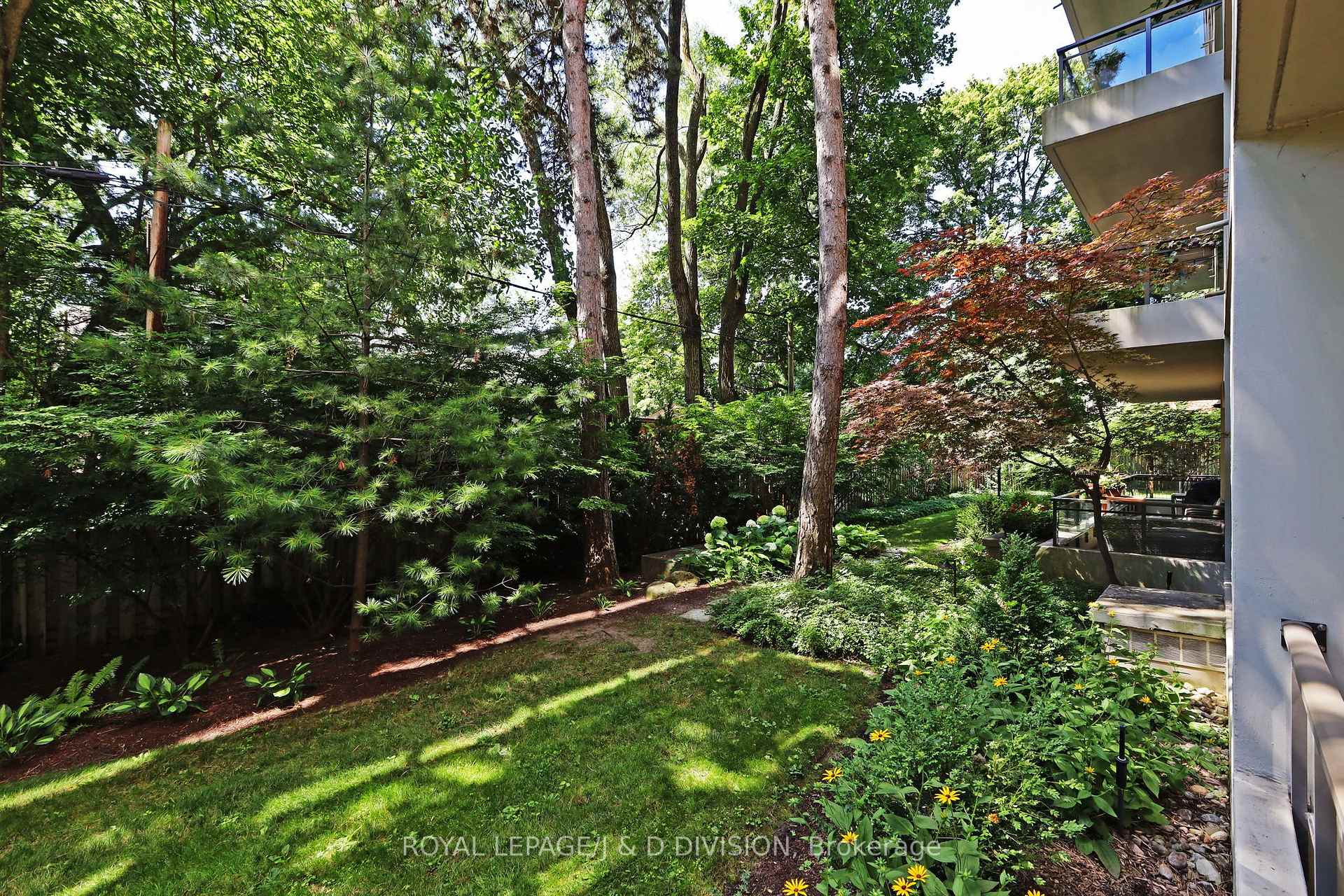 Photo 30 of Unit 106, 235 St Clair Avenue W, Toronto, Casa Loma — HOMEH