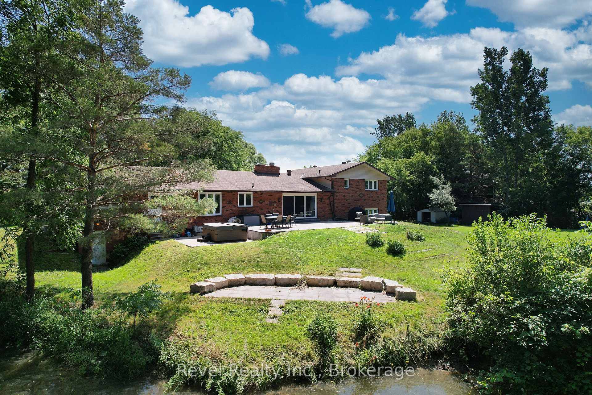Photo 5 of 3904 County Road 124, Clearview, Rural Clearview — HOMEH