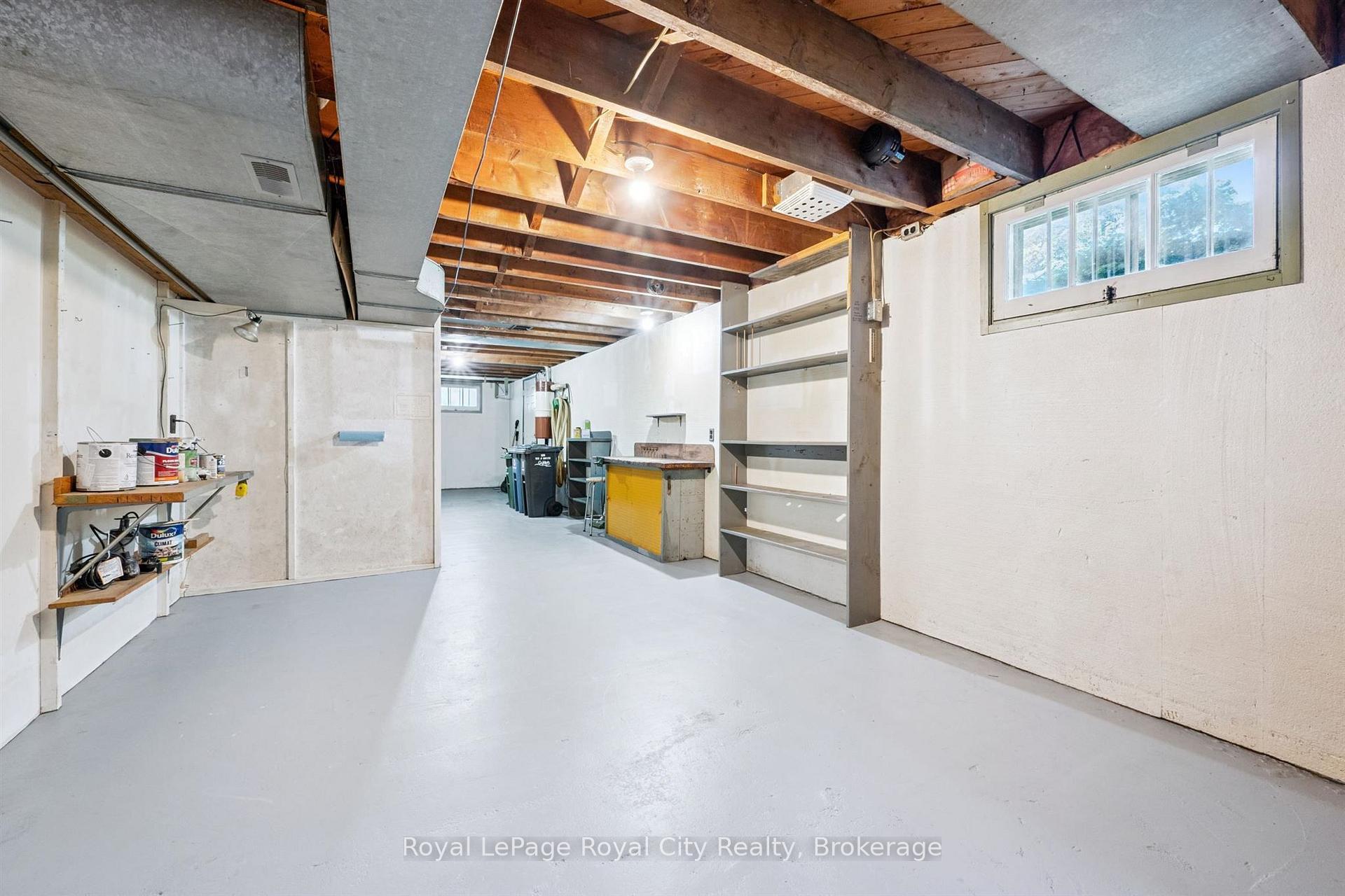 Photo 27 of 31 Torrance Crescent, Guelph, Exhibition Park — HOMEH