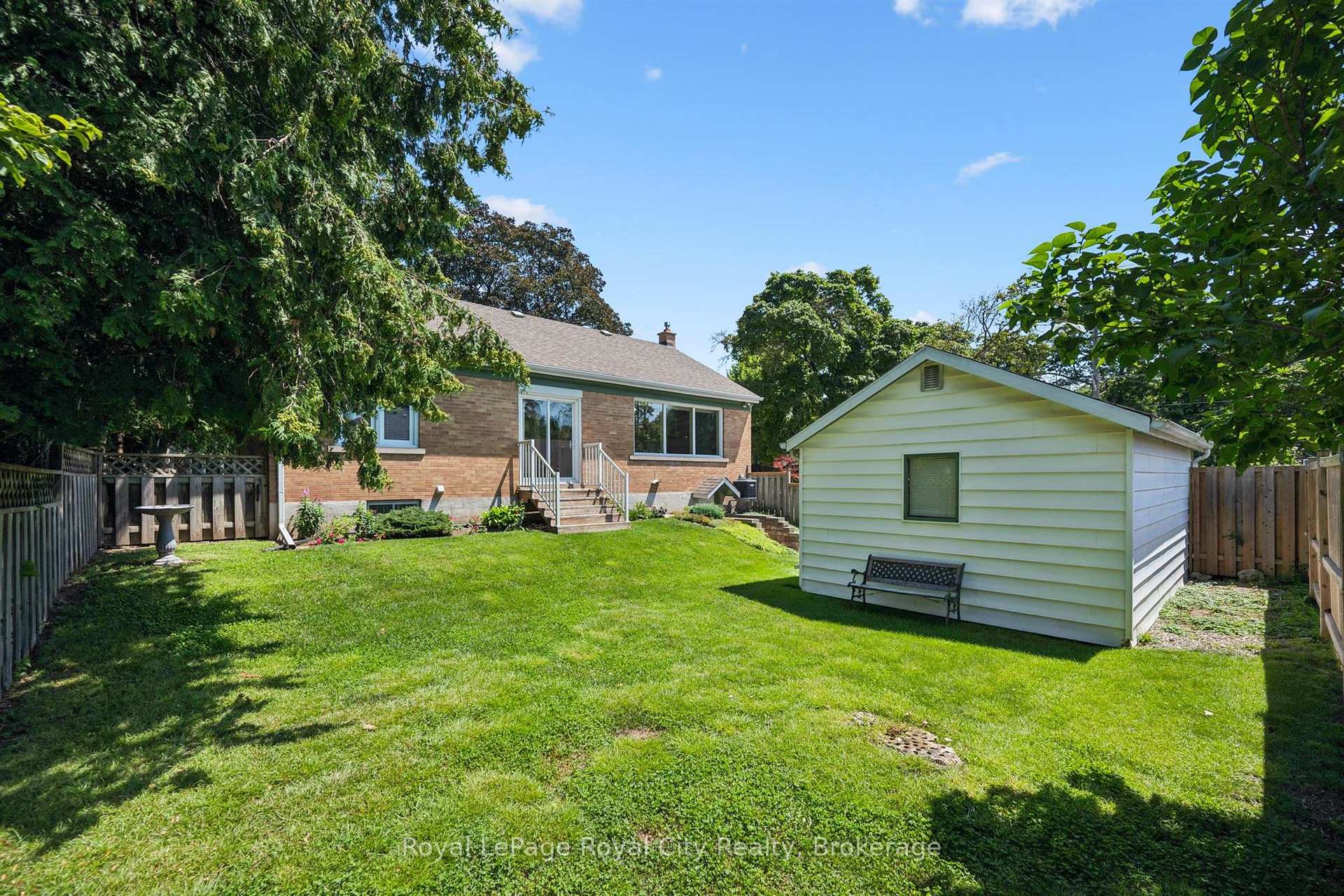 Photo 29 of 31 Torrance Crescent, Guelph, Exhibition Park — HOMEH