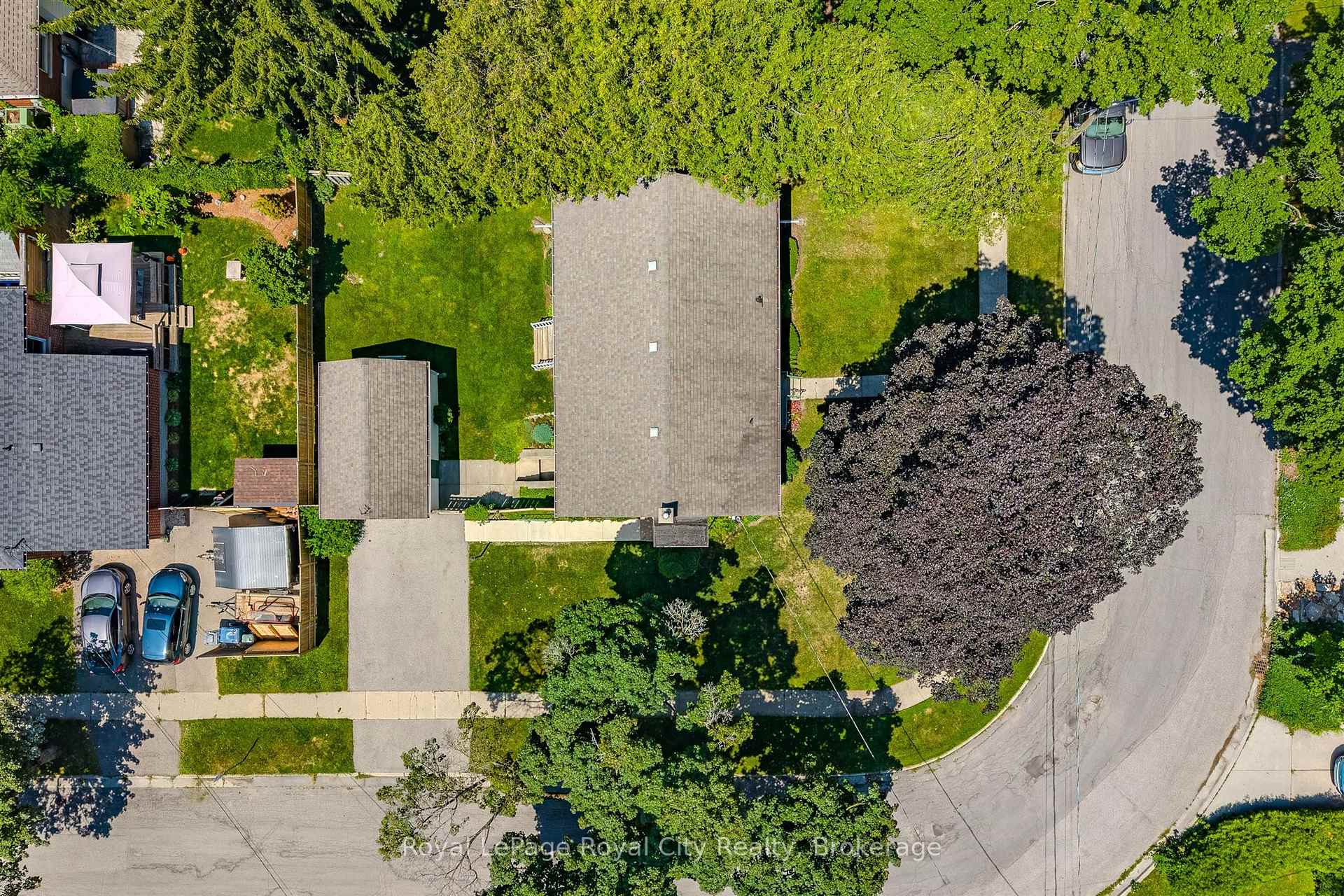 Photo 36 of 31 Torrance Crescent, Guelph, Exhibition Park — HOMEH