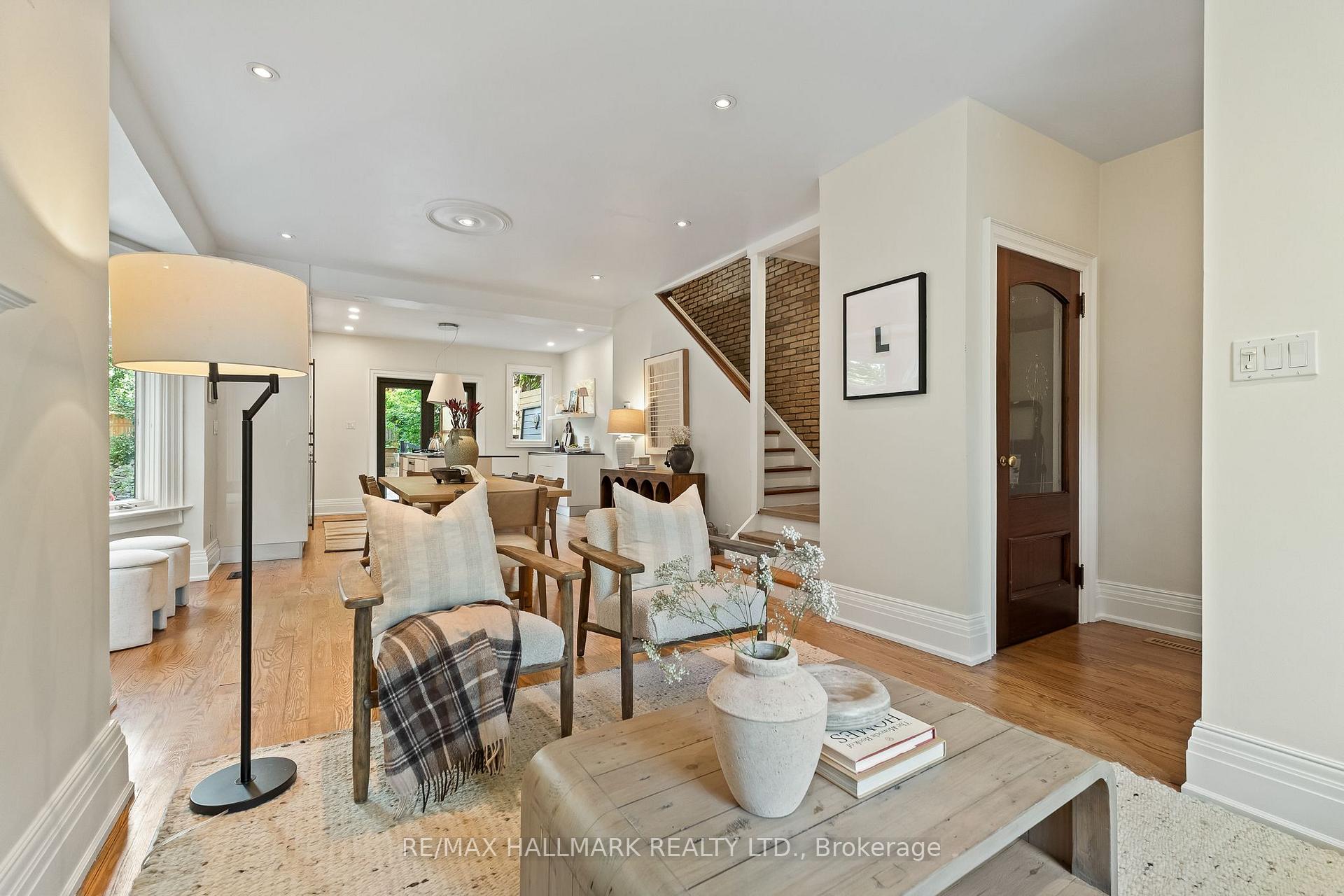 Photo 6 of 227 Waverley Road, Toronto, The Beaches — HOMEH