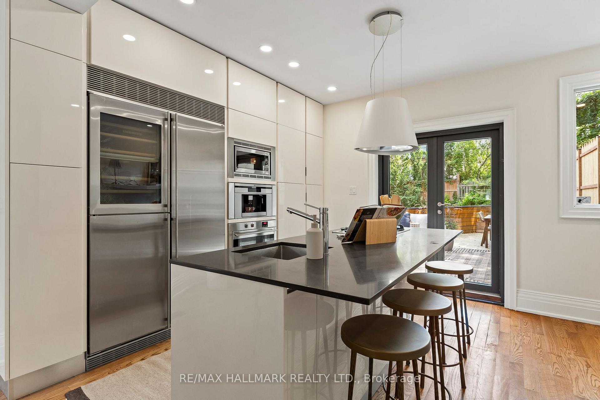 Photo 13 of 227 Waverley Road, Toronto, The Beaches — HOMEH