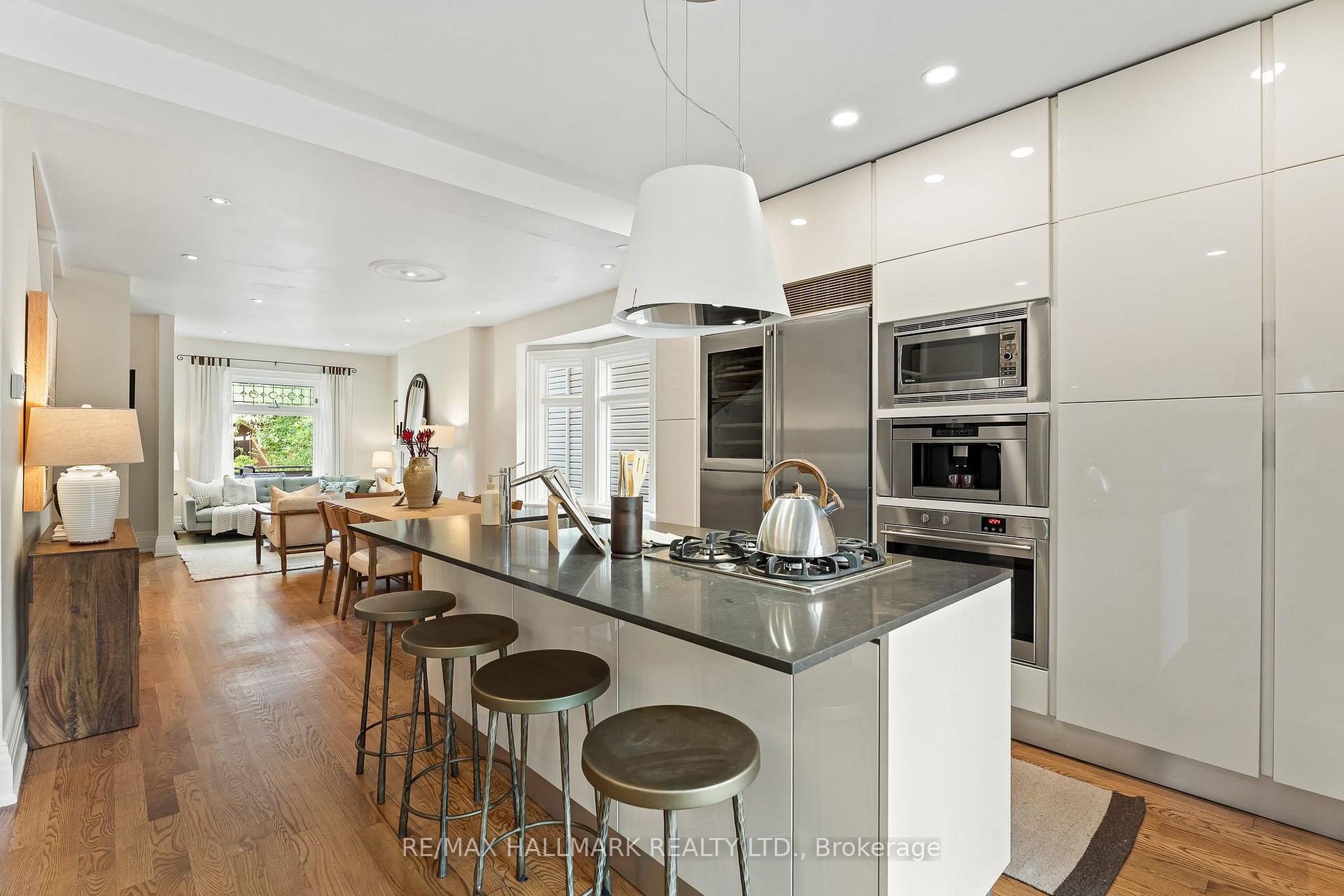 Photo 16 of 227 Waverley Road, Toronto, The Beaches — HOMEH