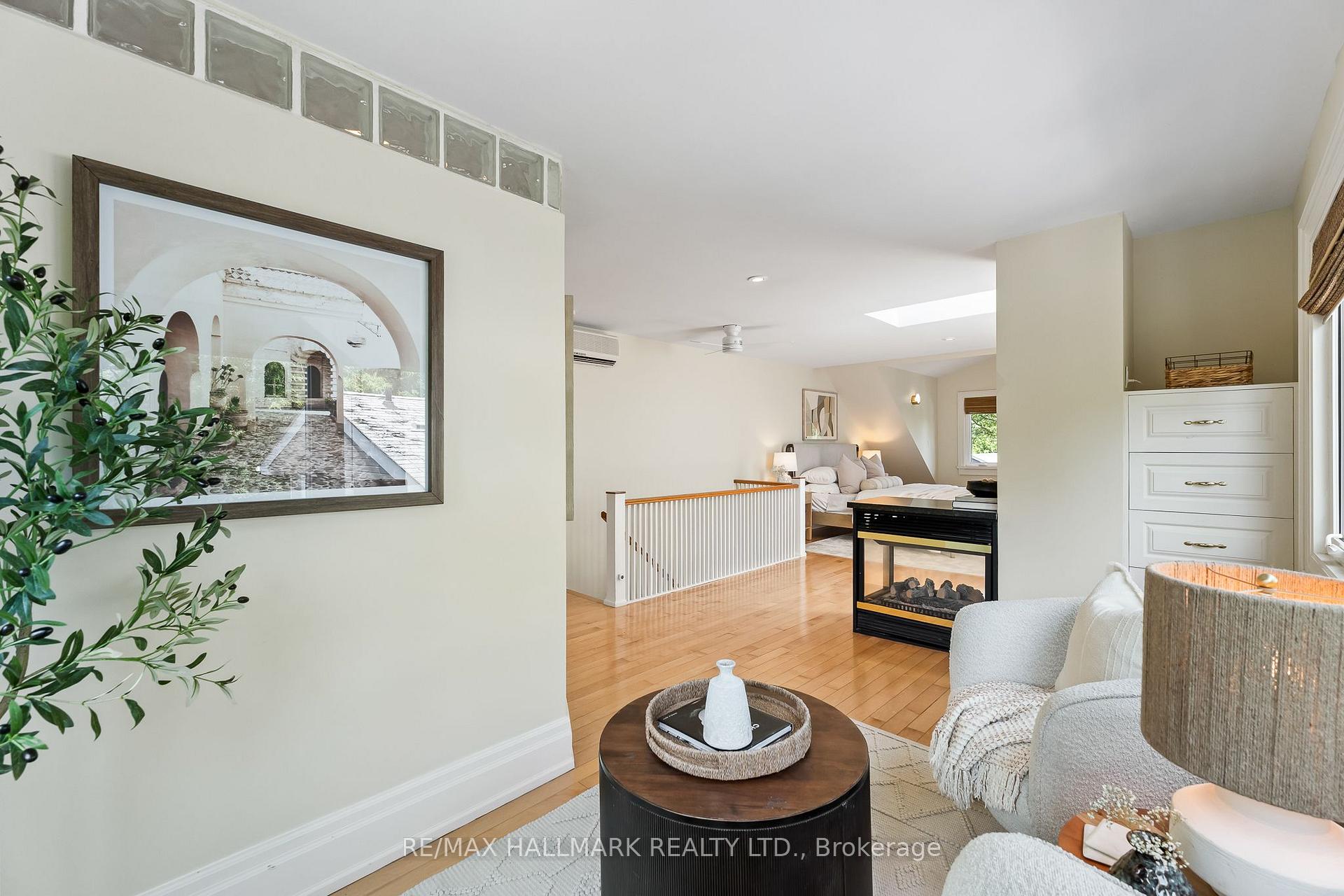 Photo 24 of 227 Waverley Road, Toronto, The Beaches — HOMEH