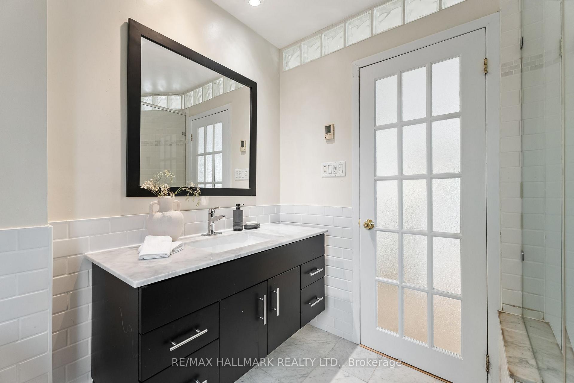 Photo 29 of 227 Waverley Road, Toronto, The Beaches — HOMEH