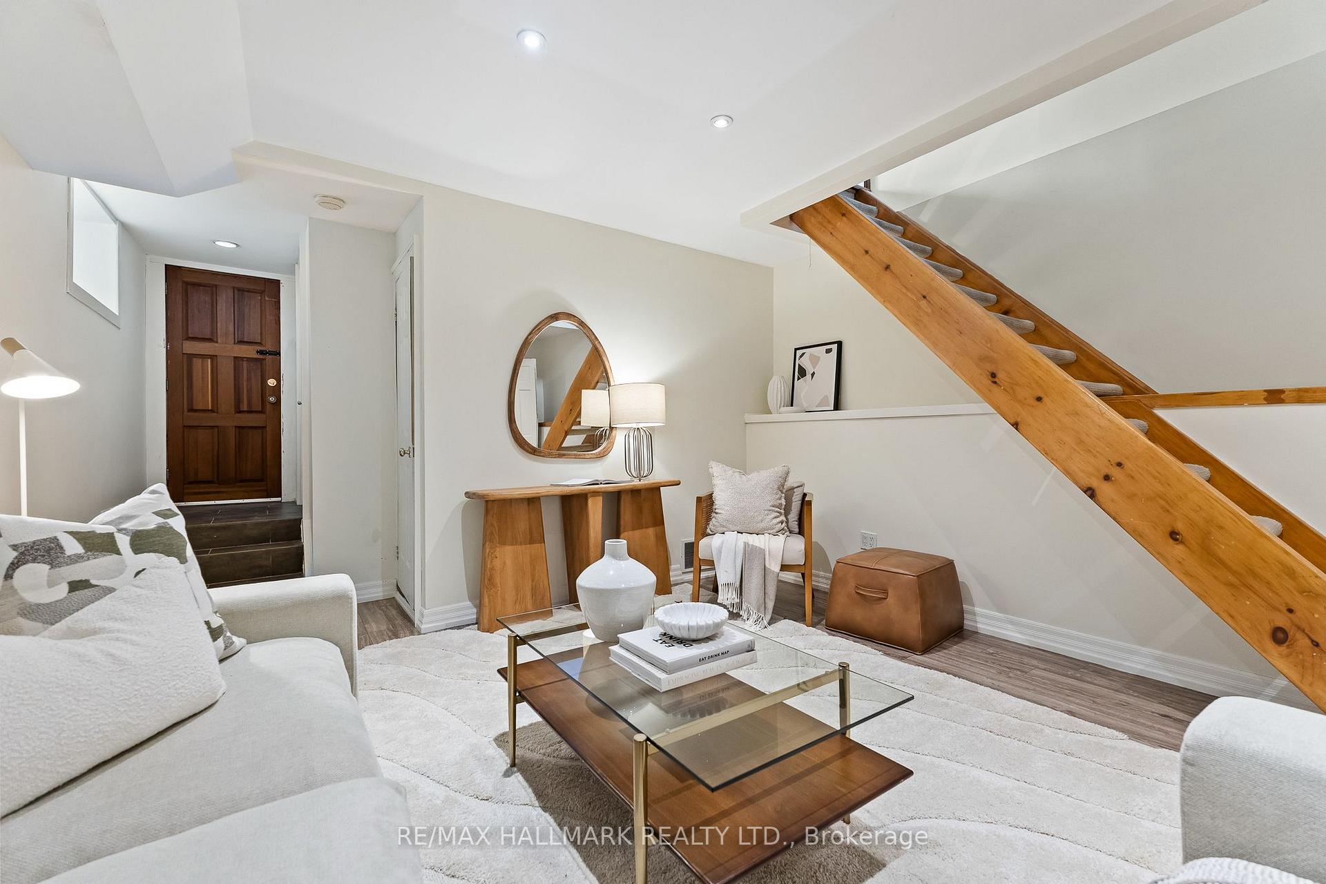 Photo 38 of 227 Waverley Road, Toronto, The Beaches — HOMEH