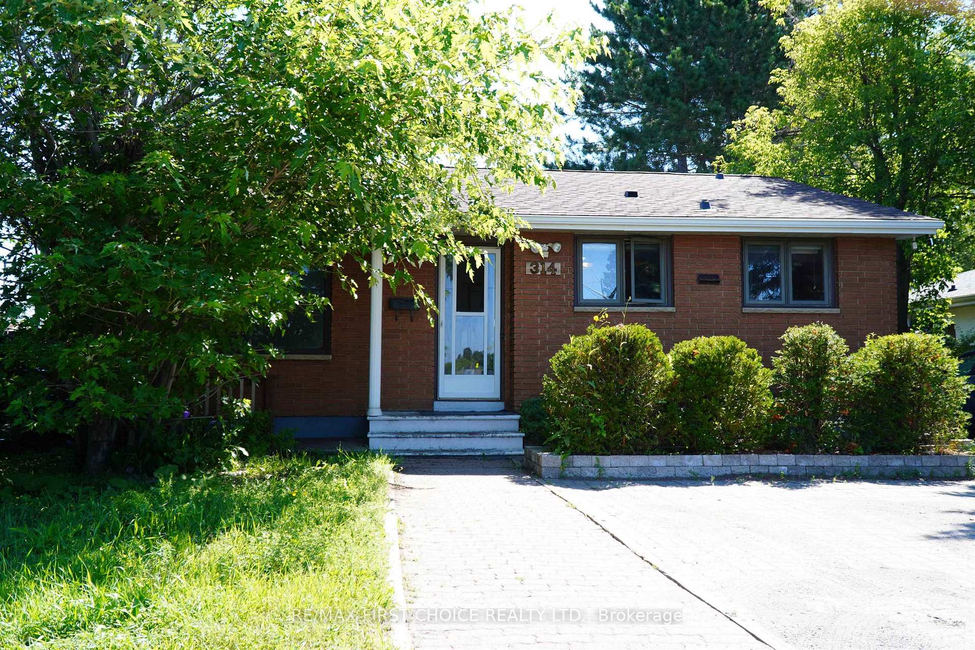 Photo 2 of 314 Edward Street N, Thunder Bay, Northwood Park — HOMEH