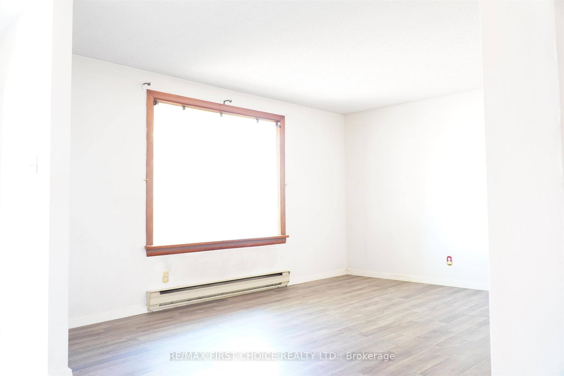 Photo 4 of 314 Edward Street N, Thunder Bay, Northwood Park — HOMEH