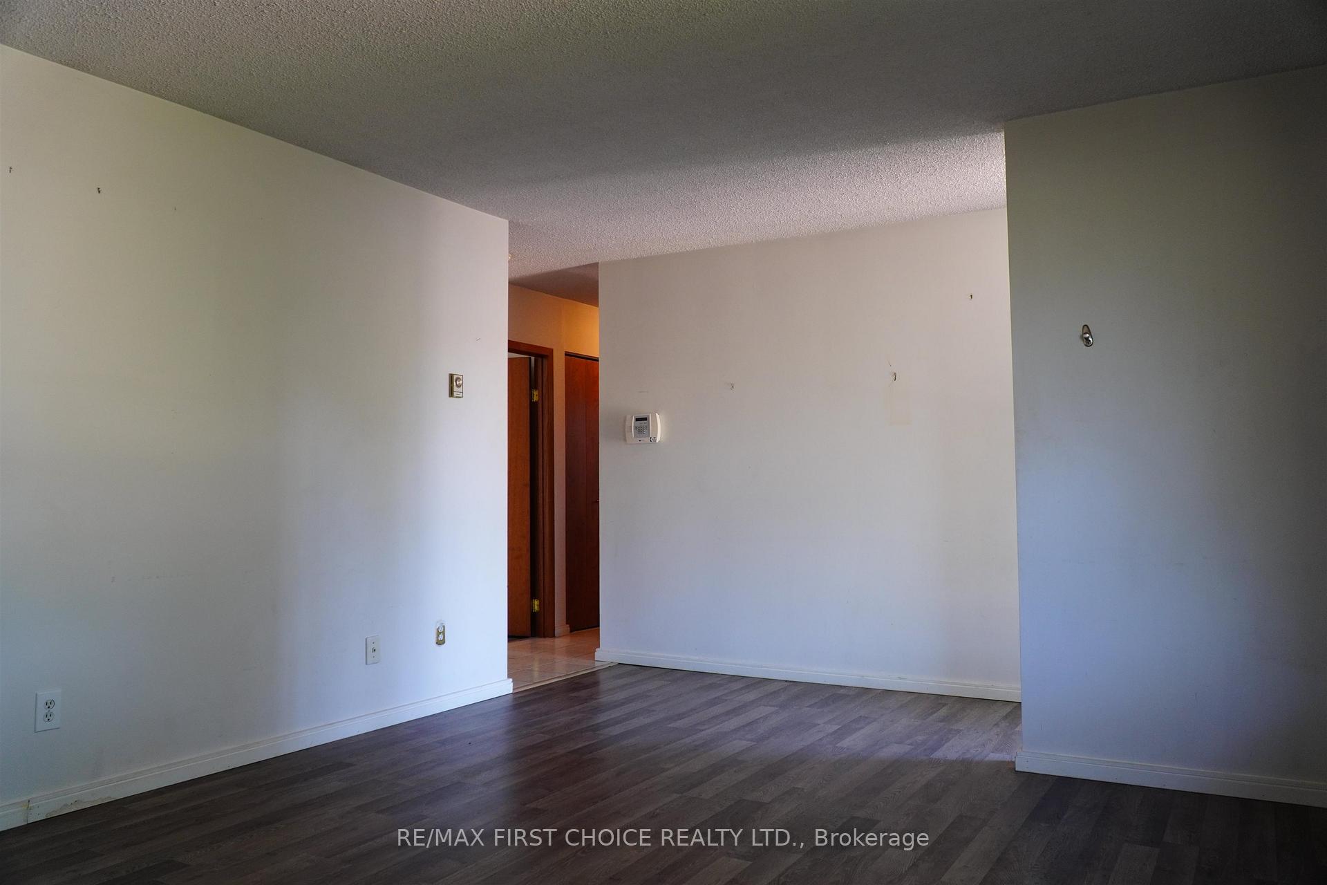 Photo 5 of 314 Edward Street N, Thunder Bay, Northwood Park — HOMEH