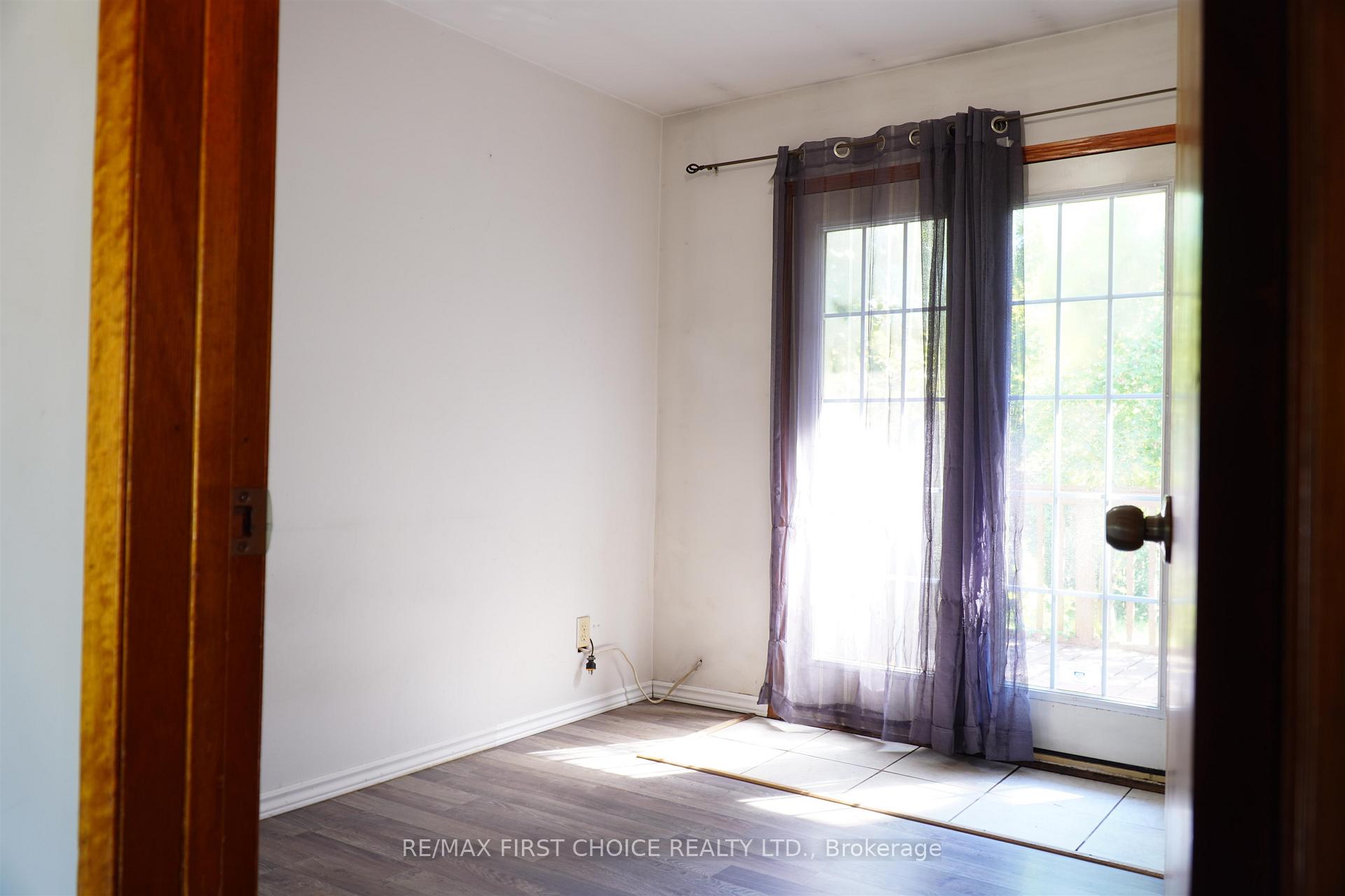 Photo 9 of 314 Edward Street N, Thunder Bay, Northwood Park — HOMEH