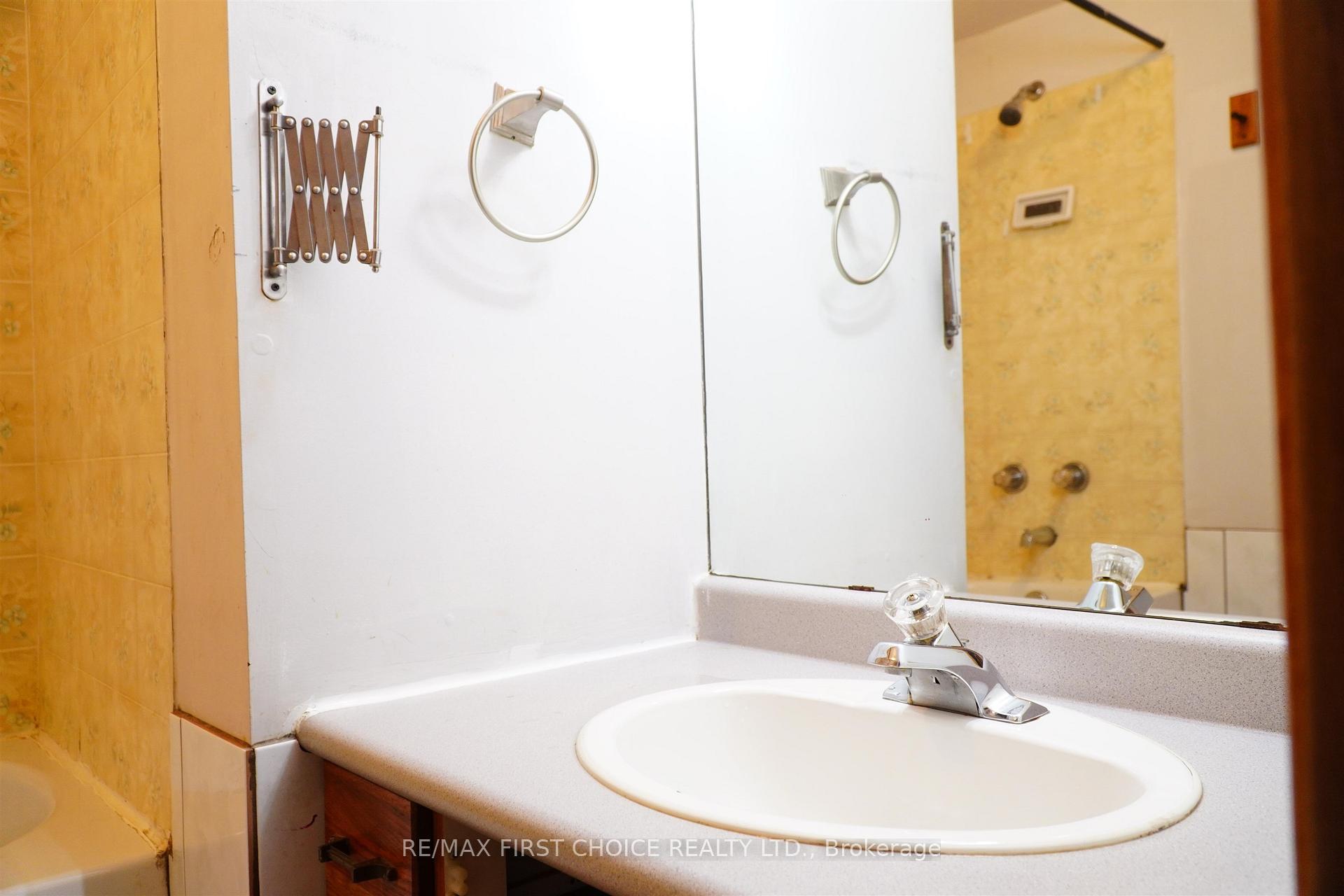 Photo 18 of 314 Edward Street N, Thunder Bay, Northwood Park — HOMEH