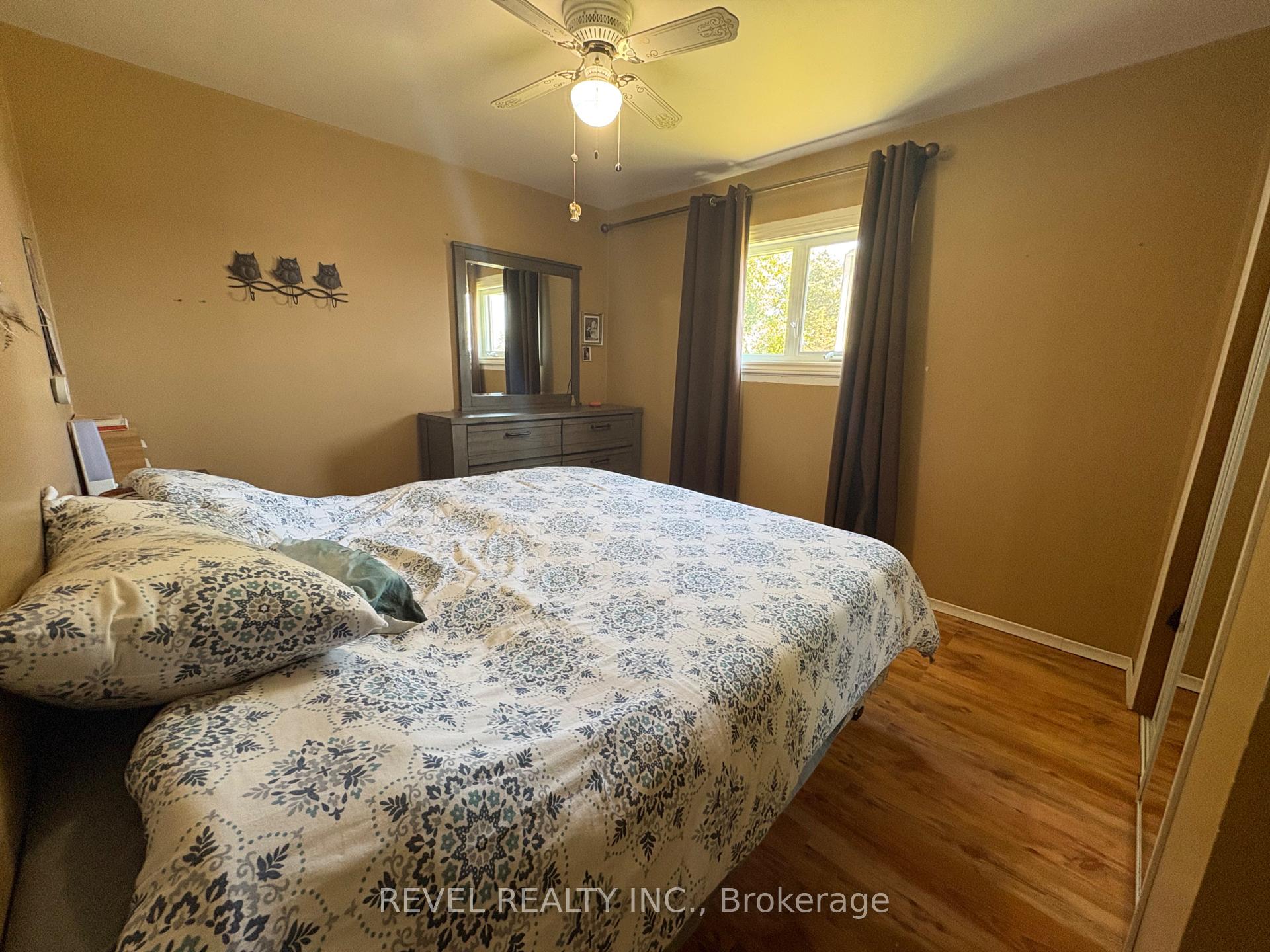 Photo 16 of 364 Genier Road, Cochrane — HOMEH