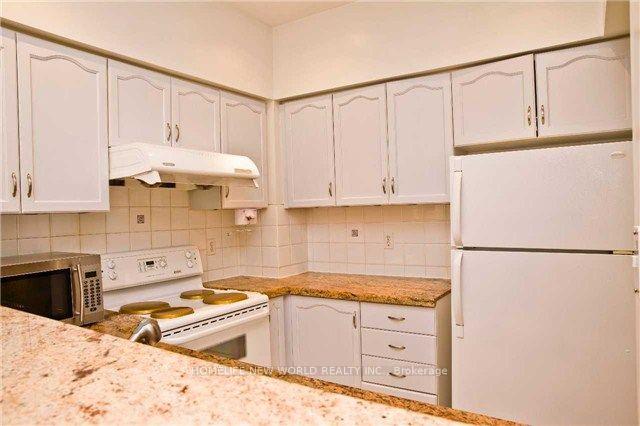 Photo 5 of Unit 12, 21 St. Moritz Way, Markham, Unionville — HOMEH