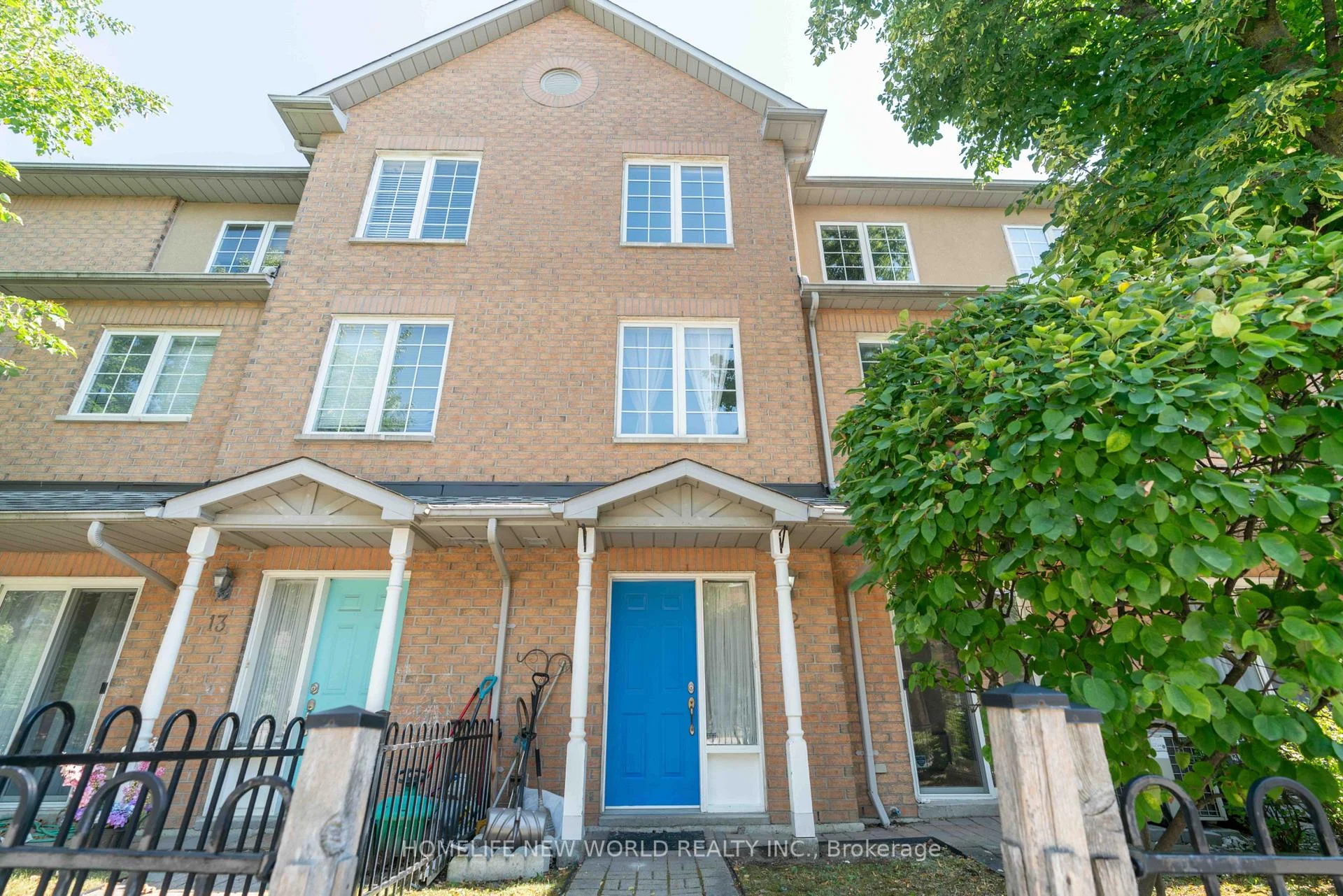 Photo 1 of Unit 12, 21 St. Moritz Way, Markham, Unionville — HOMEH
