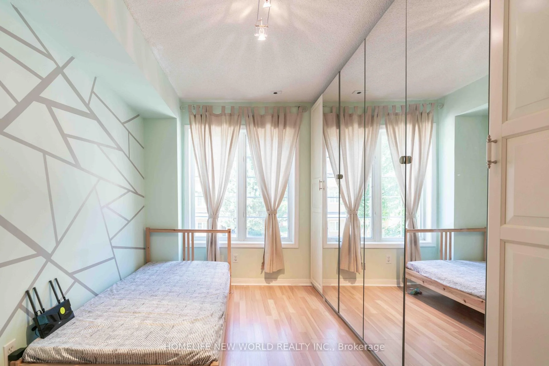Photo 42 of Unit 12, 21 St. Moritz Way, Markham, Unionville — HOMEH