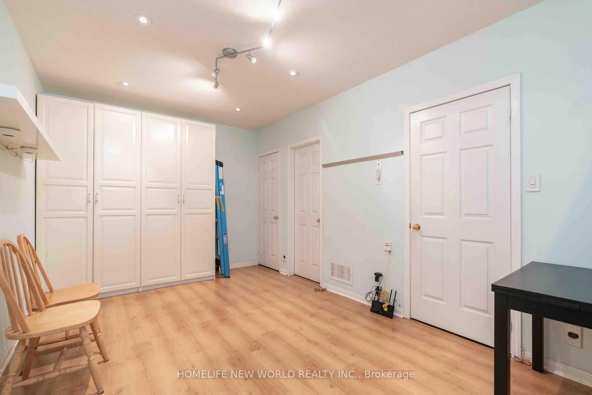 Photo 56 of Unit 12, 21 St. Moritz Way, Markham, Unionville — HOMEH