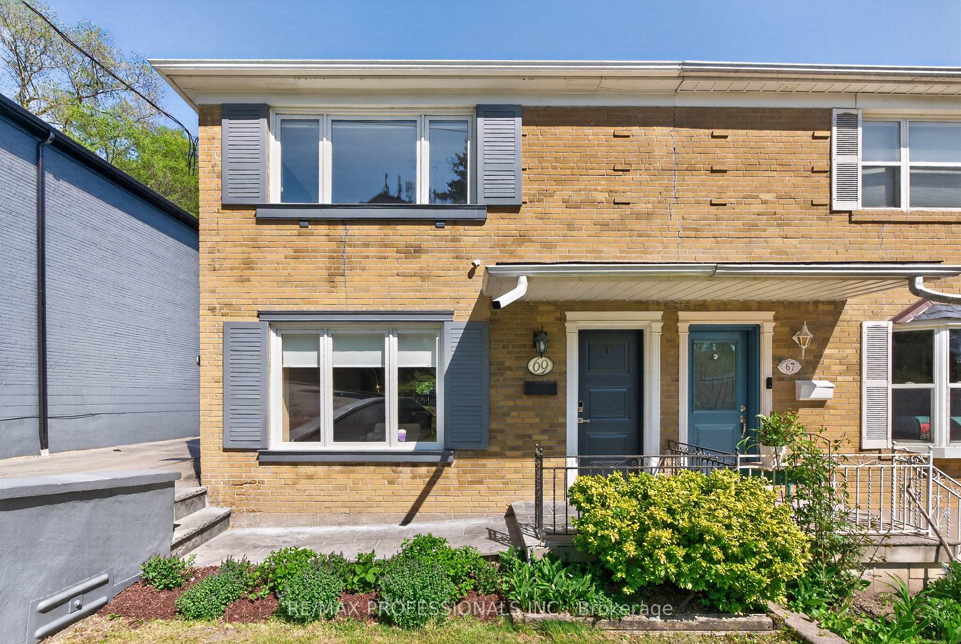 Photo 3 of 69 Skylark Road, Toronto, Lambton Baby Point — HOMEH