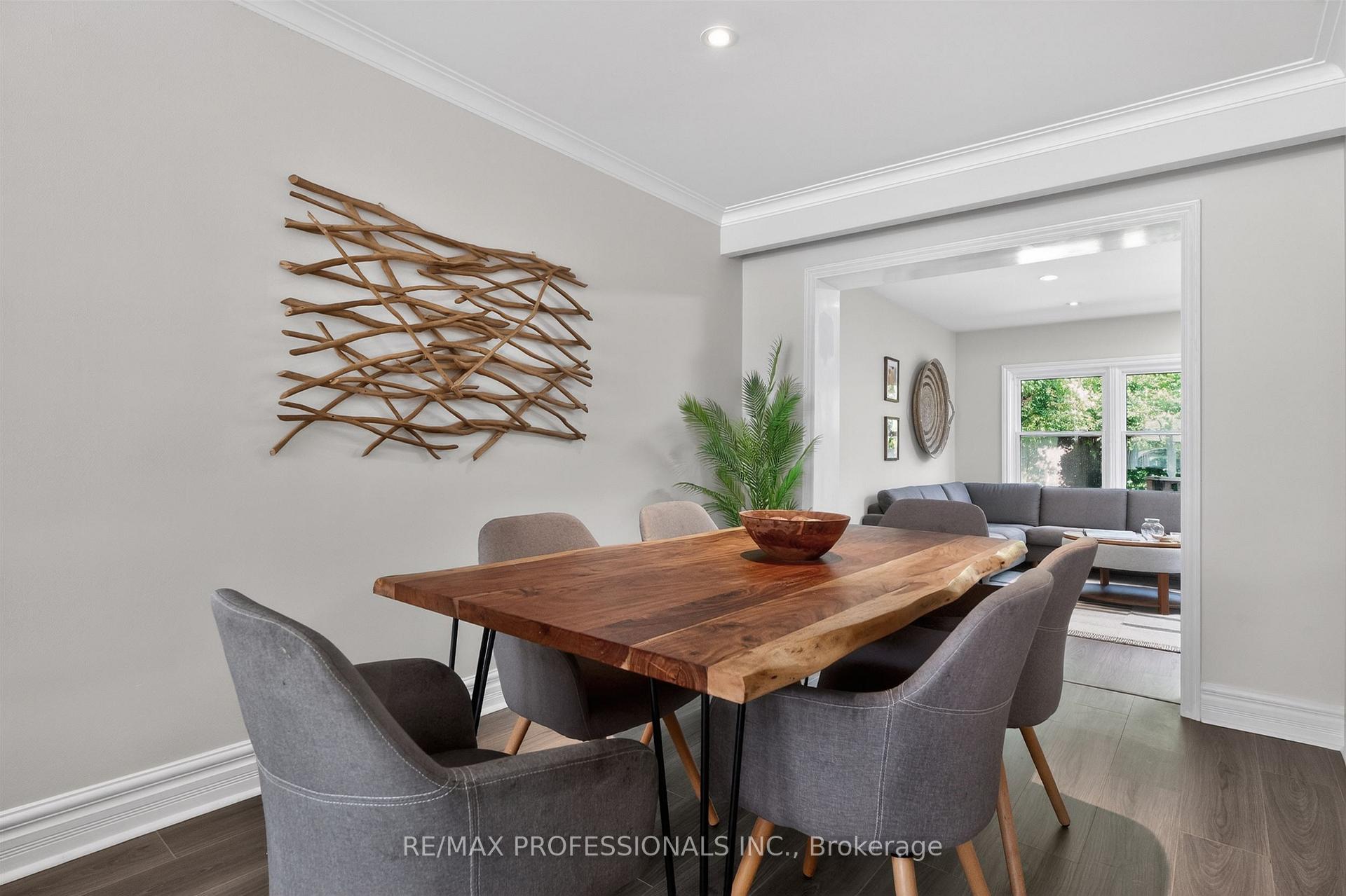 Photo 12 of 69 Skylark Road, Toronto, Lambton Baby Point — HOMEH