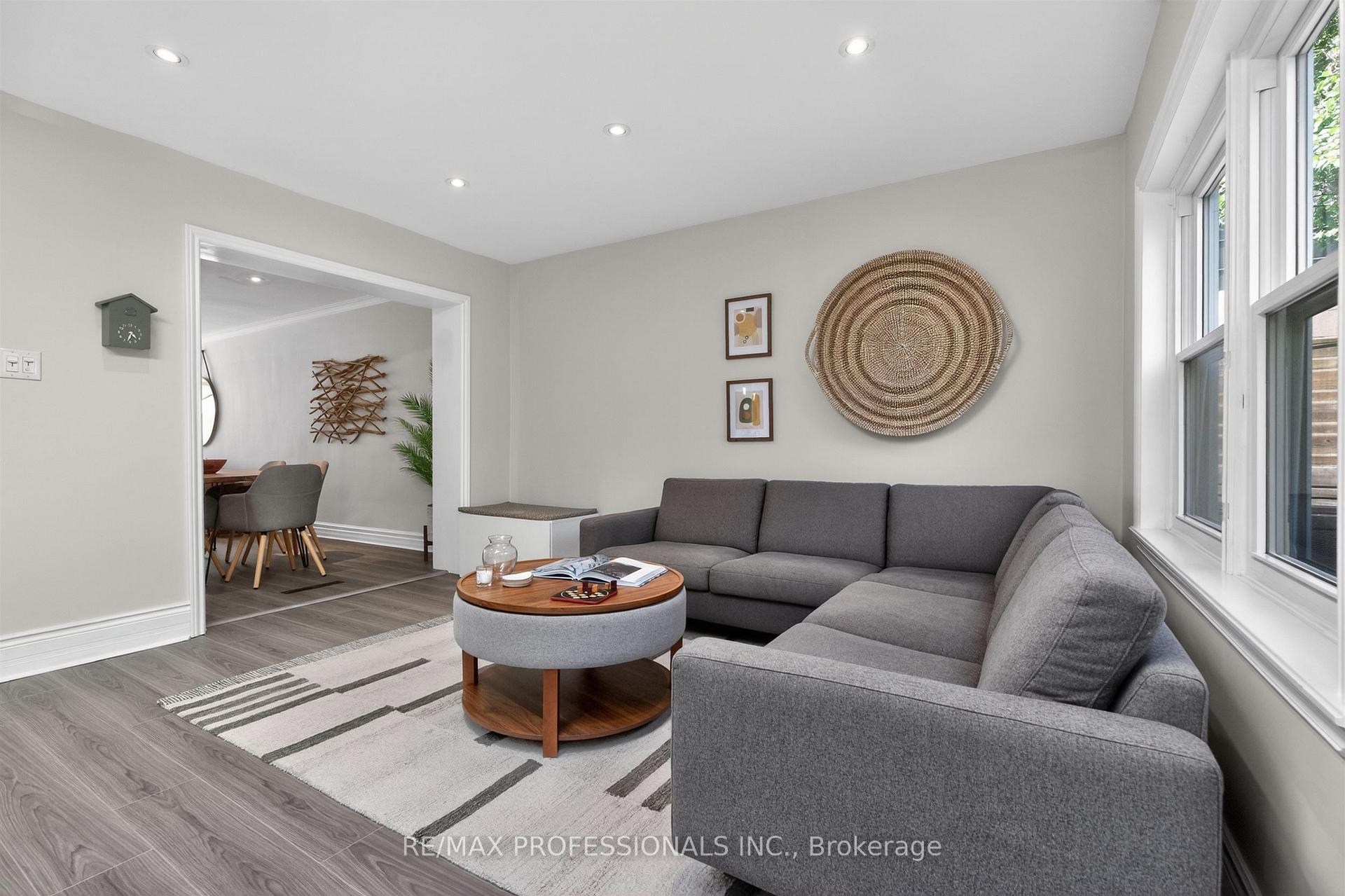 Photo 16 of 69 Skylark Road, Toronto, Lambton Baby Point — HOMEH