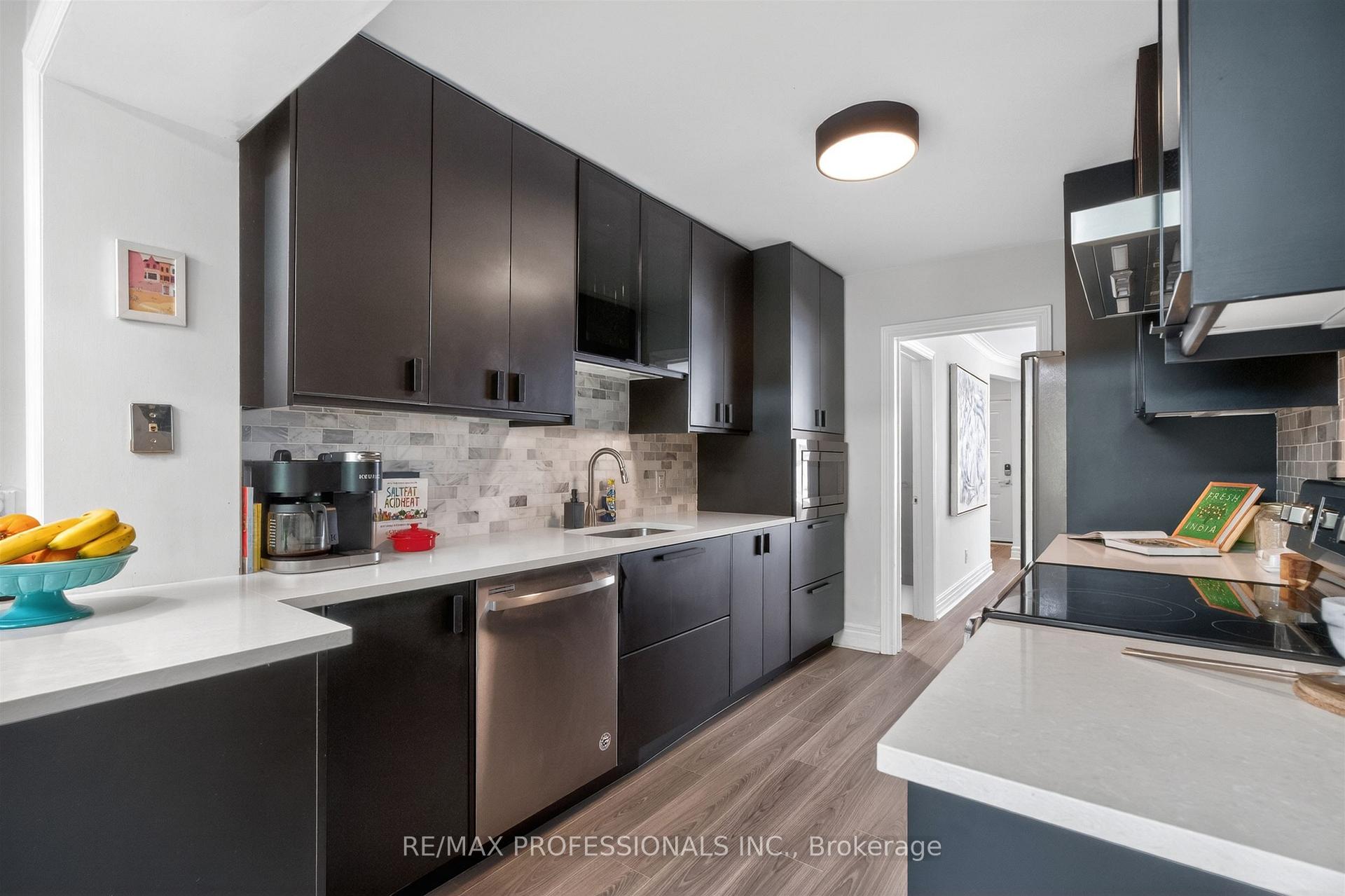 Photo 18 of 69 Skylark Road, Toronto, Lambton Baby Point — HOMEH