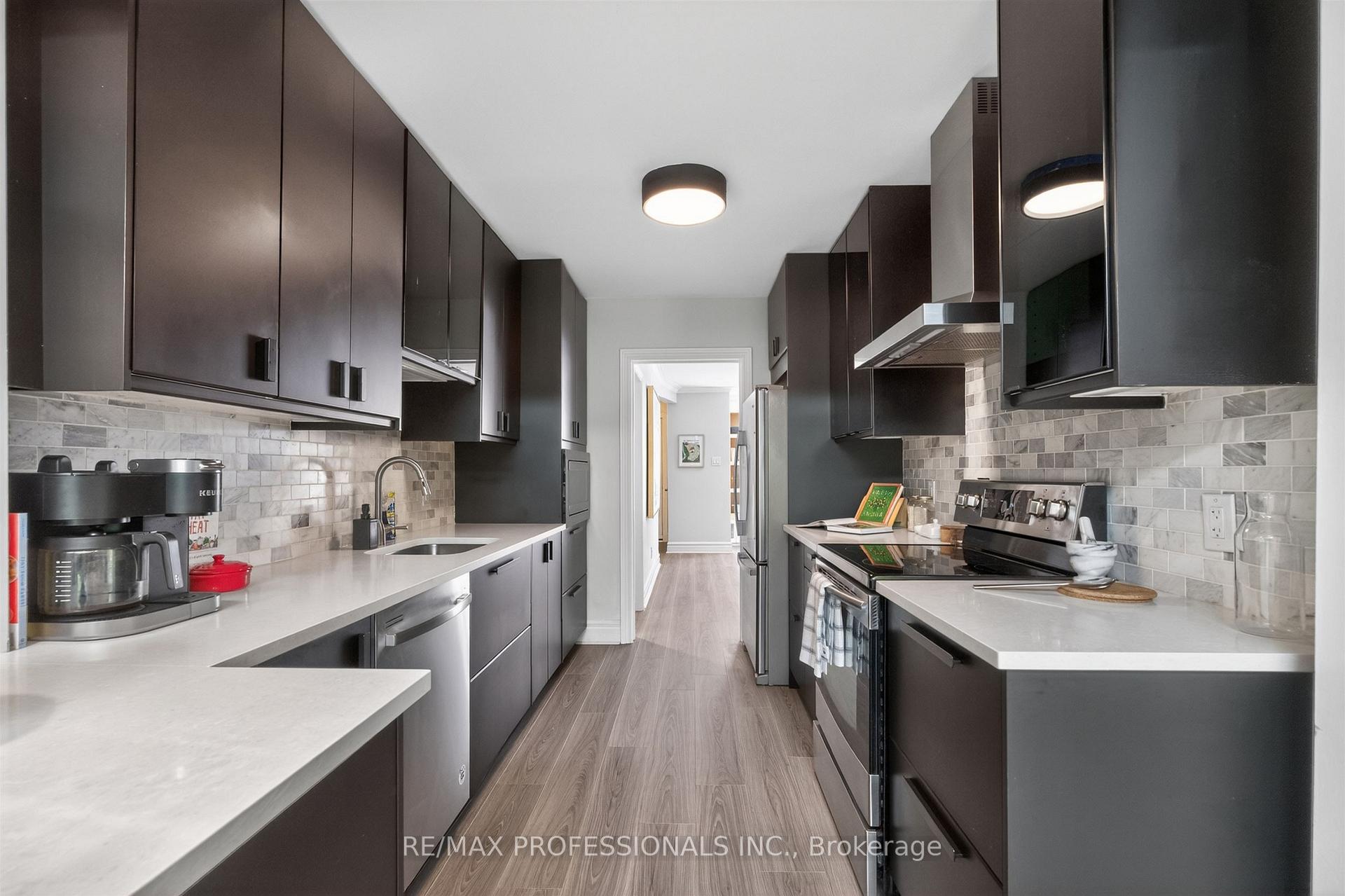 Photo 19 of 69 Skylark Road, Toronto, Lambton Baby Point — HOMEH