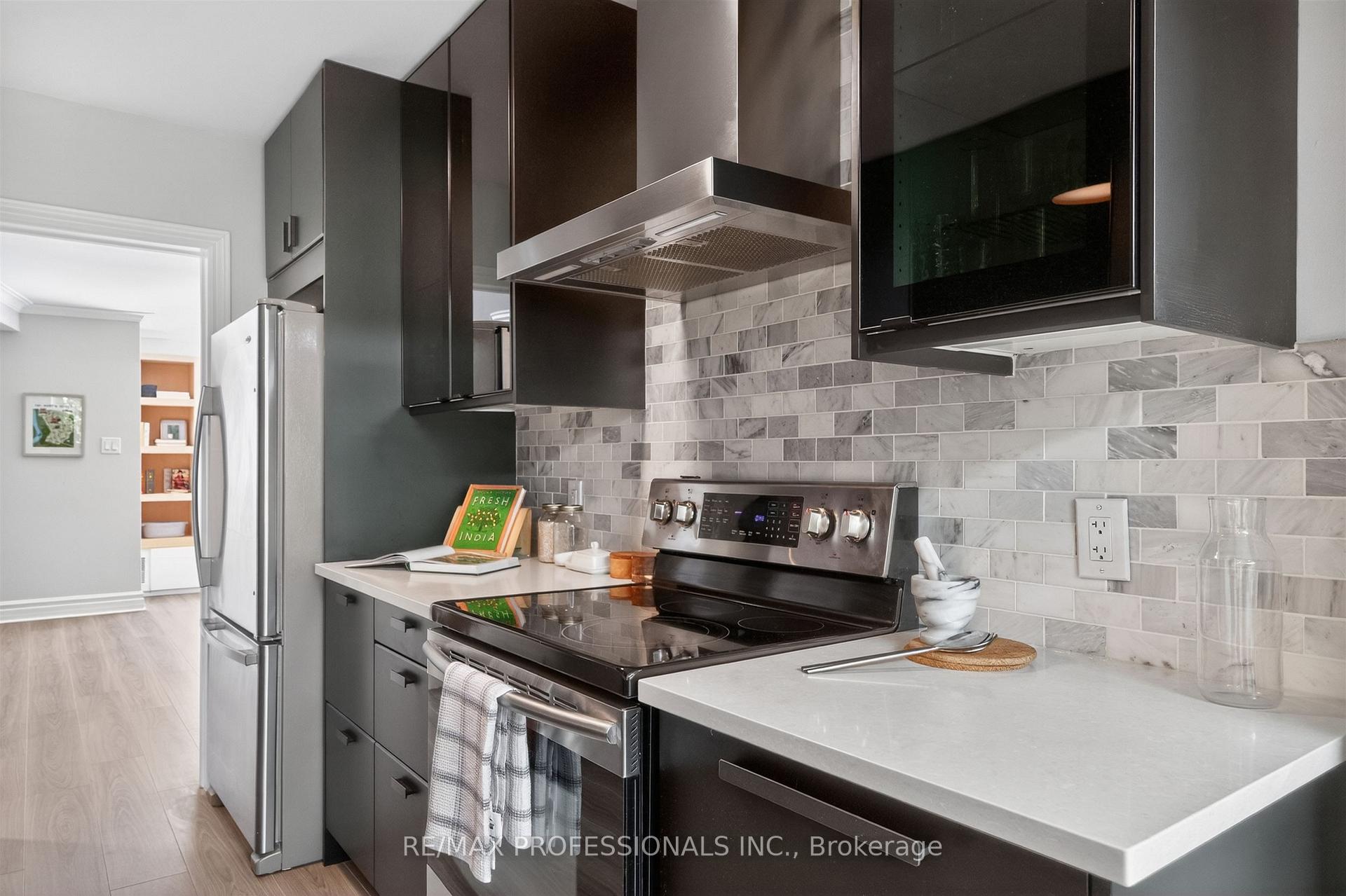 Photo 20 of 69 Skylark Road, Toronto, Lambton Baby Point — HOMEH