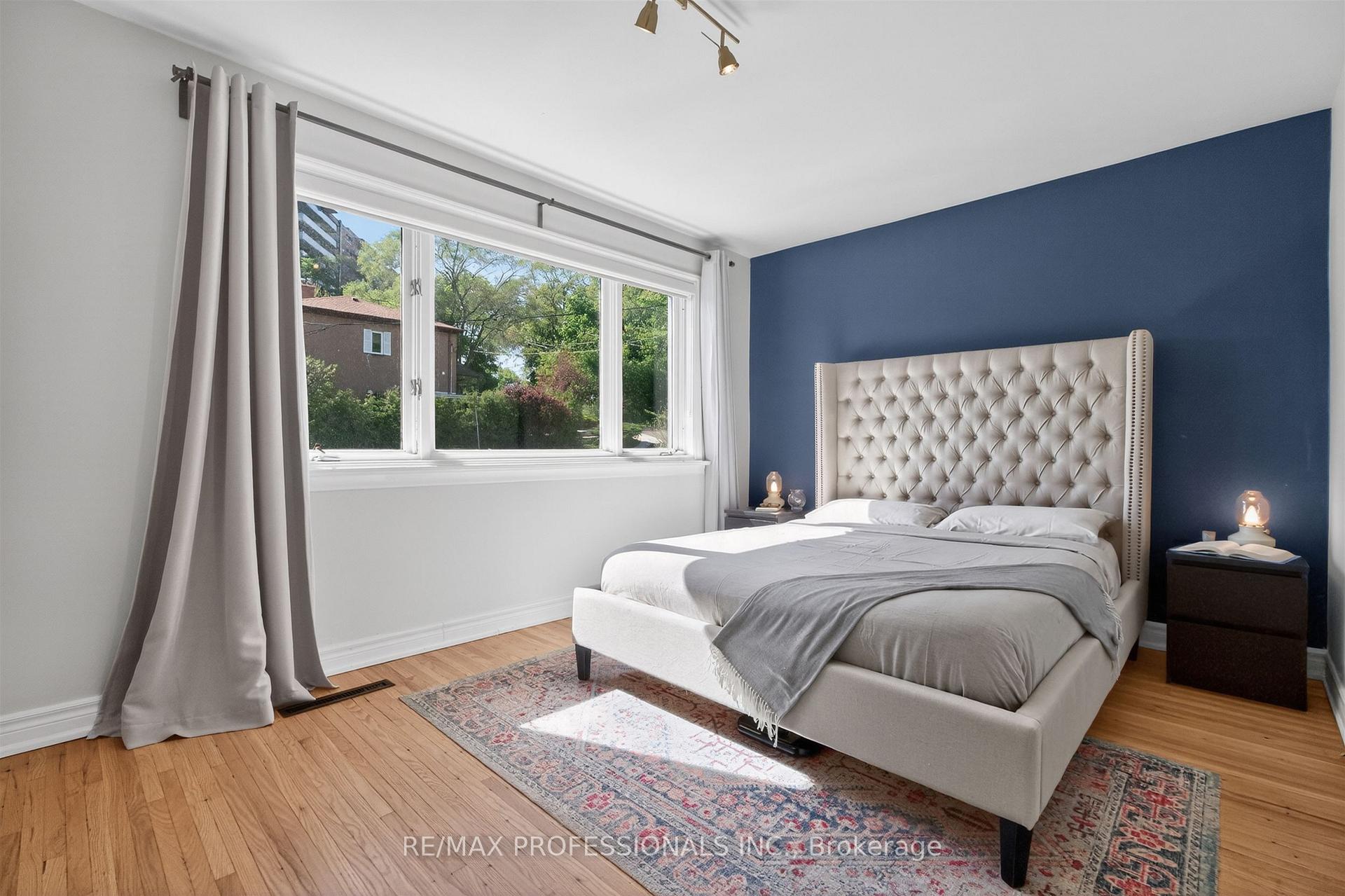 Photo 23 of 69 Skylark Road, Toronto, Lambton Baby Point — HOMEH