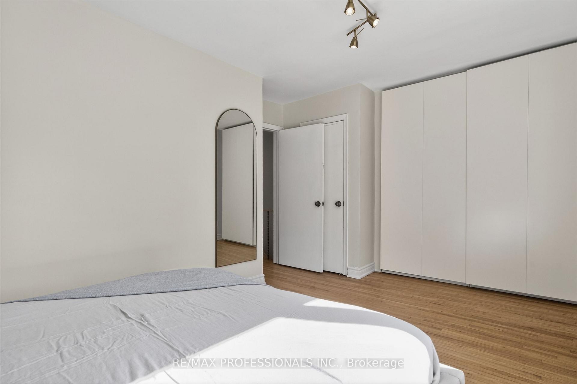 Photo 25 of 69 Skylark Road, Toronto, Lambton Baby Point — HOMEH