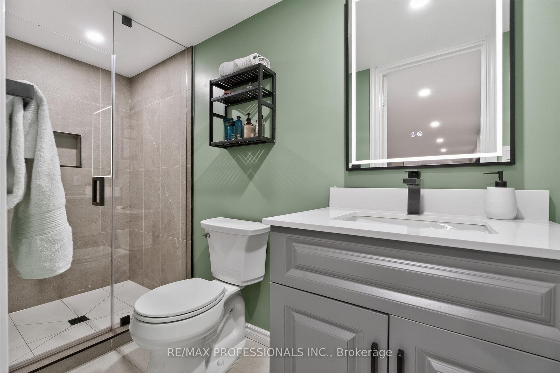 Photo 34 of 69 Skylark Road, Toronto, Lambton Baby Point — HOMEH
