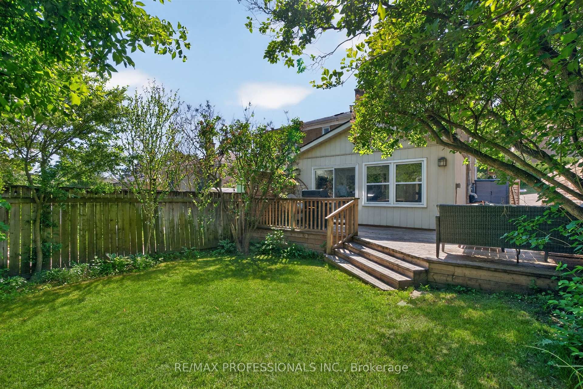 Photo 37 of 69 Skylark Road, Toronto, Lambton Baby Point — HOMEH