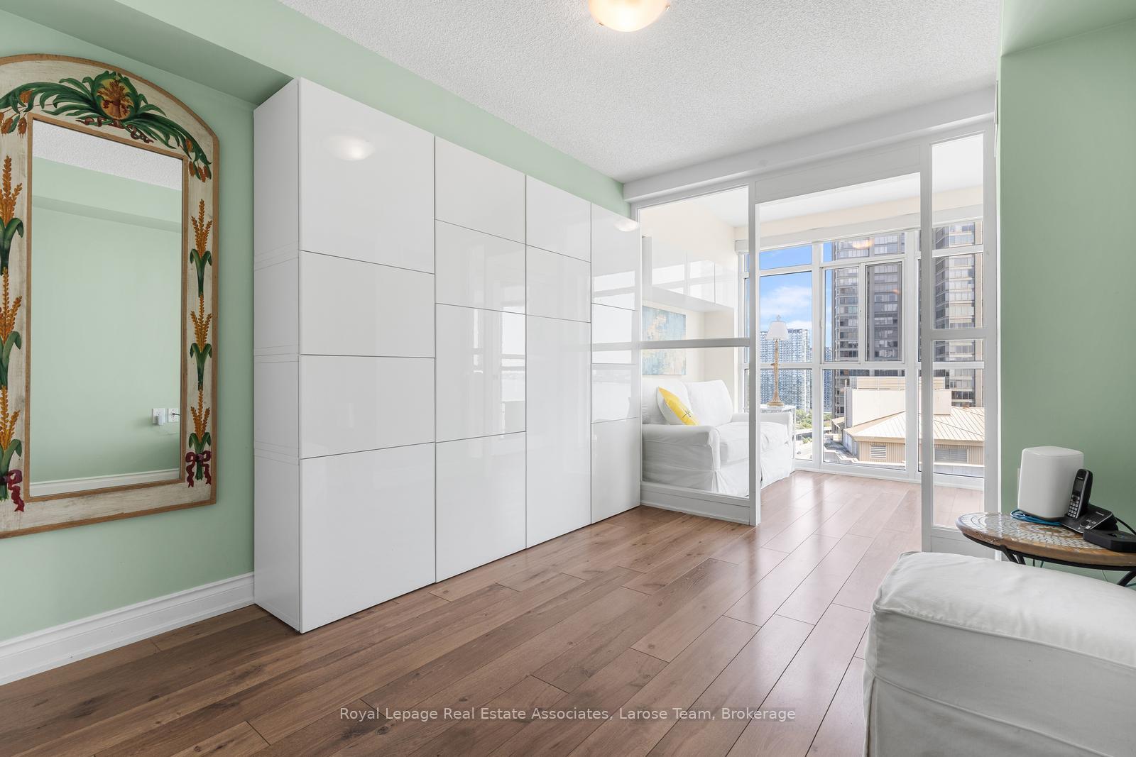 Photo 17 of Unit 2101, 3 Marine Parade Drive, Etobicoke, Mimico — HOMEH