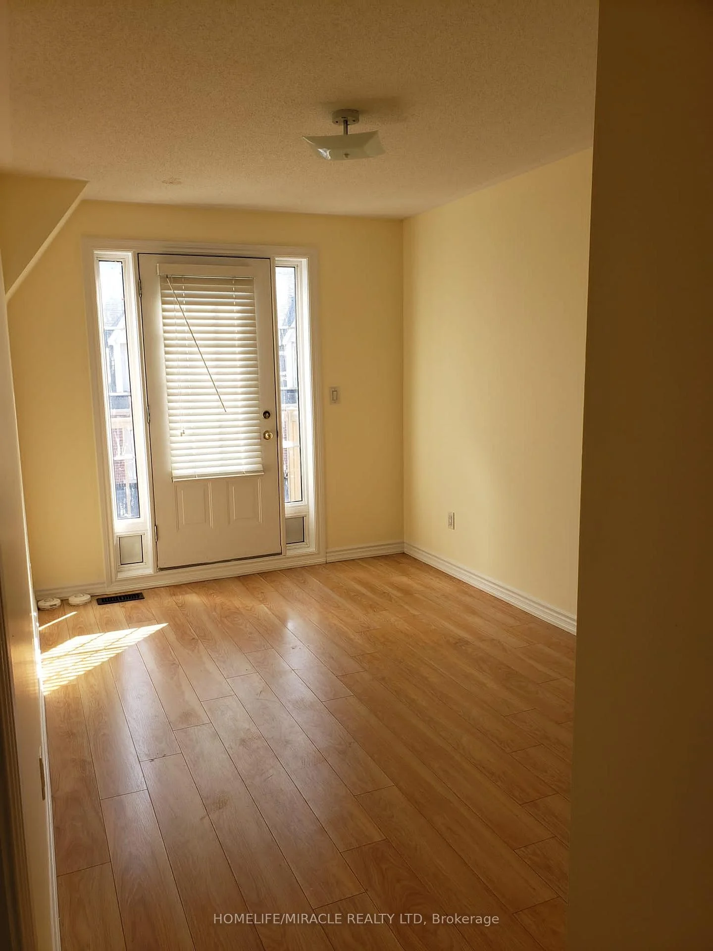 Photo 22 of 11 Shiff Crescent, Brampton, Heart Lake East — HOMEH