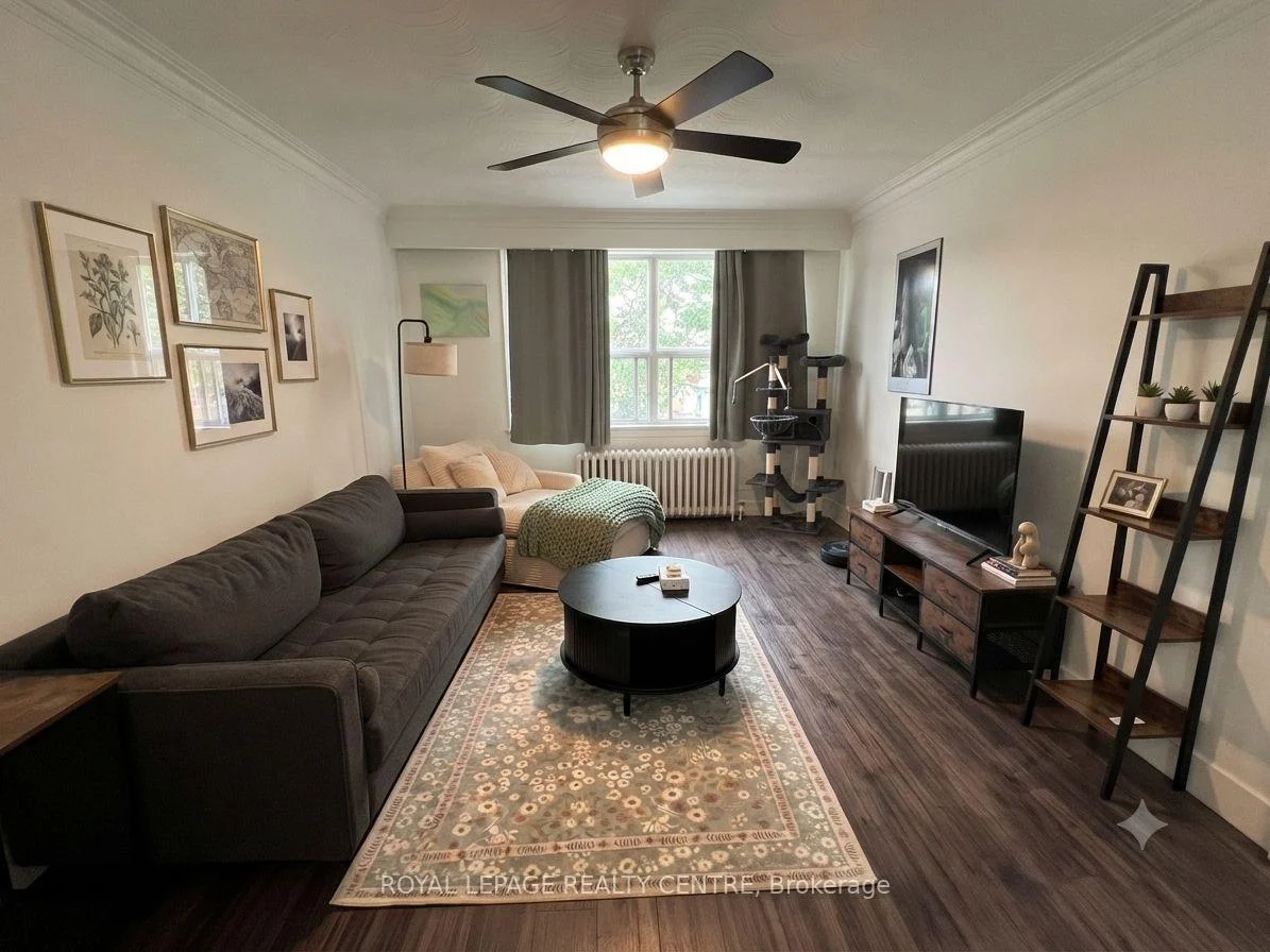 Photo 4 of Unit 1, 3351 Lakeshore Boulevard, Etobicoke, Long Branch — HOMEH