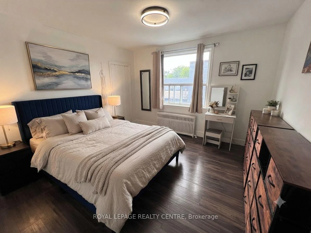 Photo 8 of Unit 1, 3351 Lakeshore Boulevard, Etobicoke, Long Branch — HOMEH
