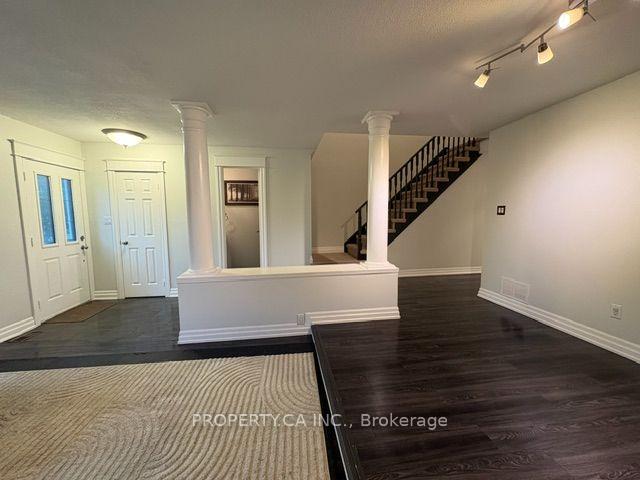 Photo 7 of 3 Waterford Crescent, Hamilton, Lakeshore — HOMEH