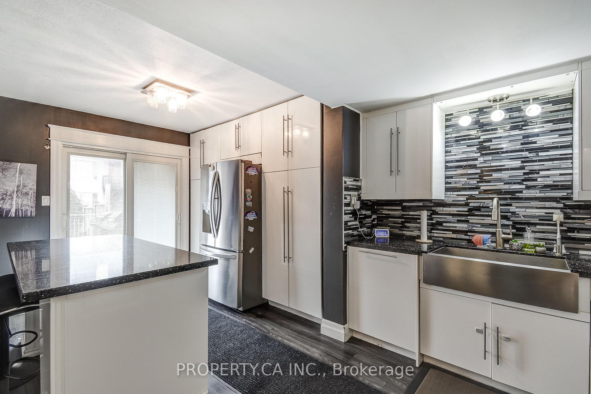 Photo 21 of 3 Waterford Crescent, Hamilton, Lakeshore — HOMEH