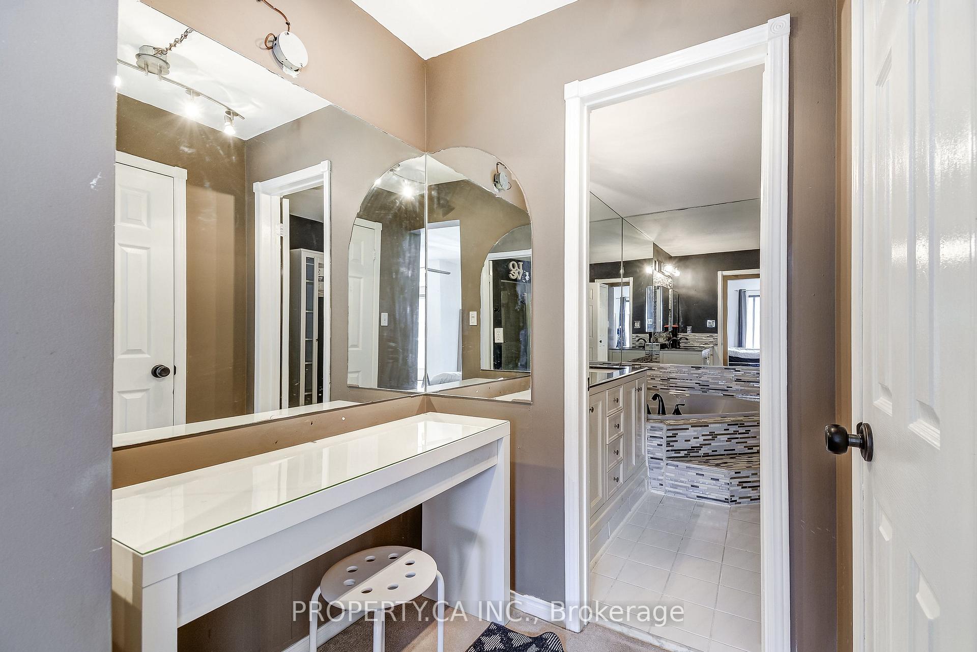 Photo 43 of 3 Waterford Crescent, Hamilton, Lakeshore — HOMEH