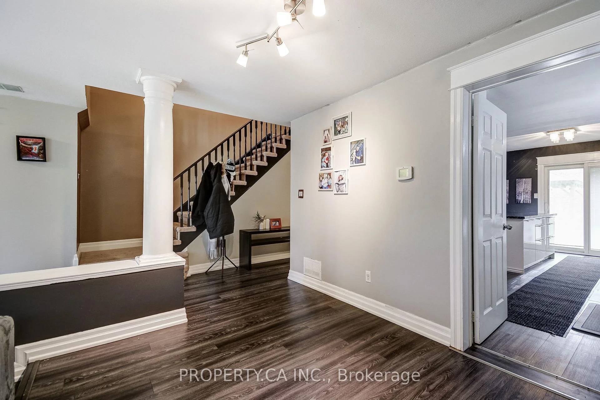 Photo 12 of 3 Waterford Crescent, Hamilton, Lakeshore — HOMEH
