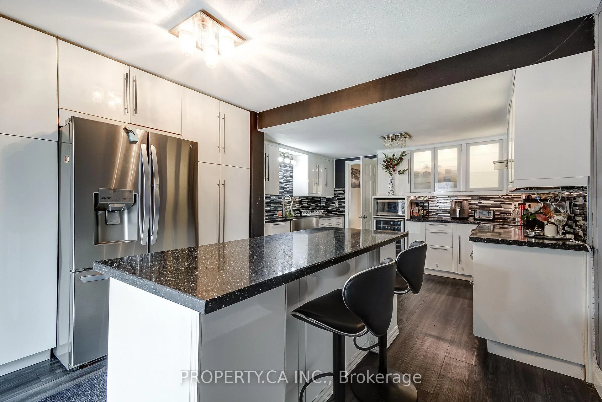 Photo 20 of 3 Waterford Crescent, Hamilton, Lakeshore — HOMEH