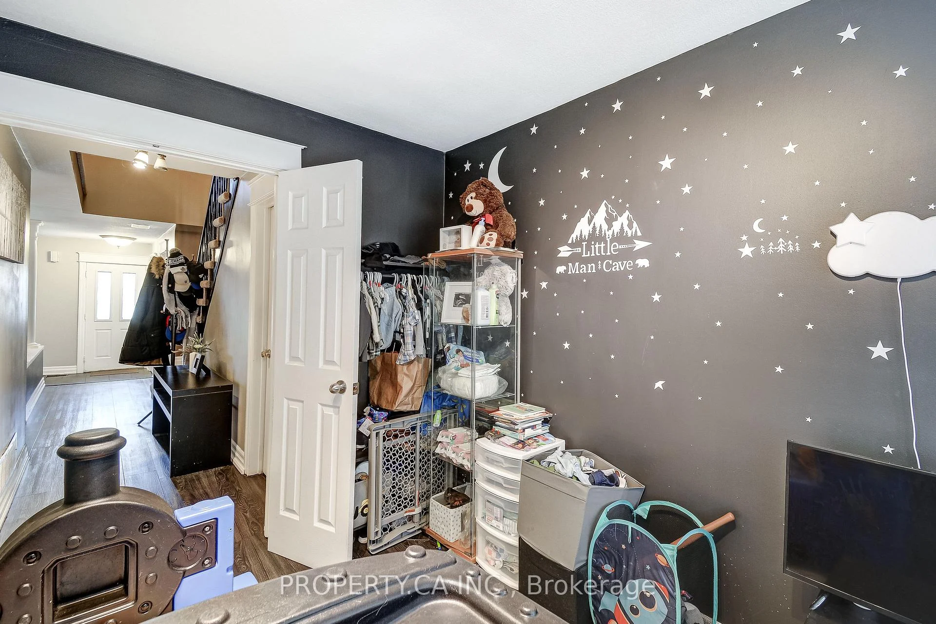 Photo 26 of 3 Waterford Crescent, Hamilton, Lakeshore — HOMEH