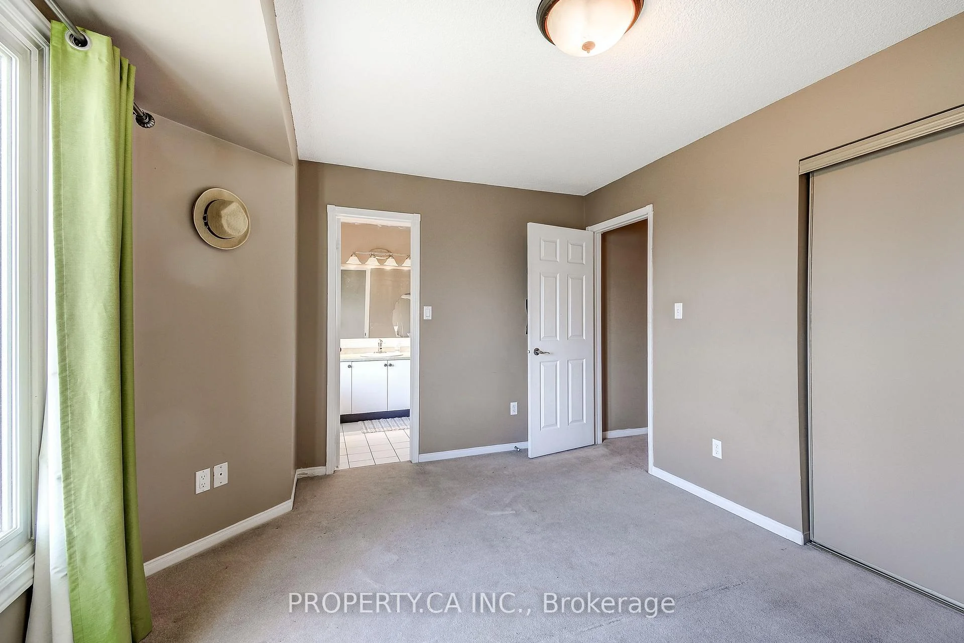Photo 32 of 3 Waterford Crescent, Hamilton, Lakeshore — HOMEH
